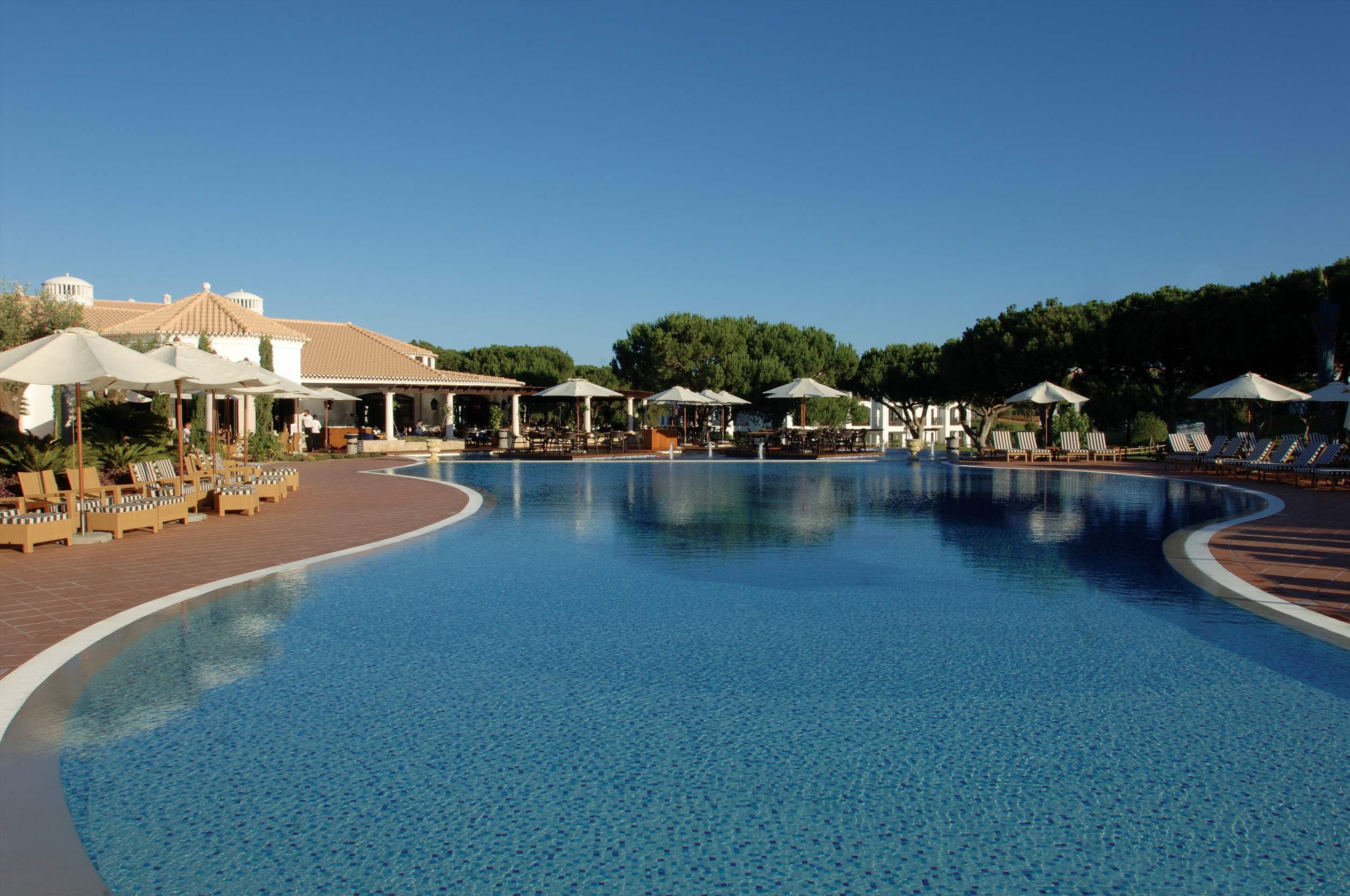Pine Cliffs Terraces, 3 Bedroom, room only basis, 3 bedroom villa in Pine Cliffs Resort, Algarve Photo #33