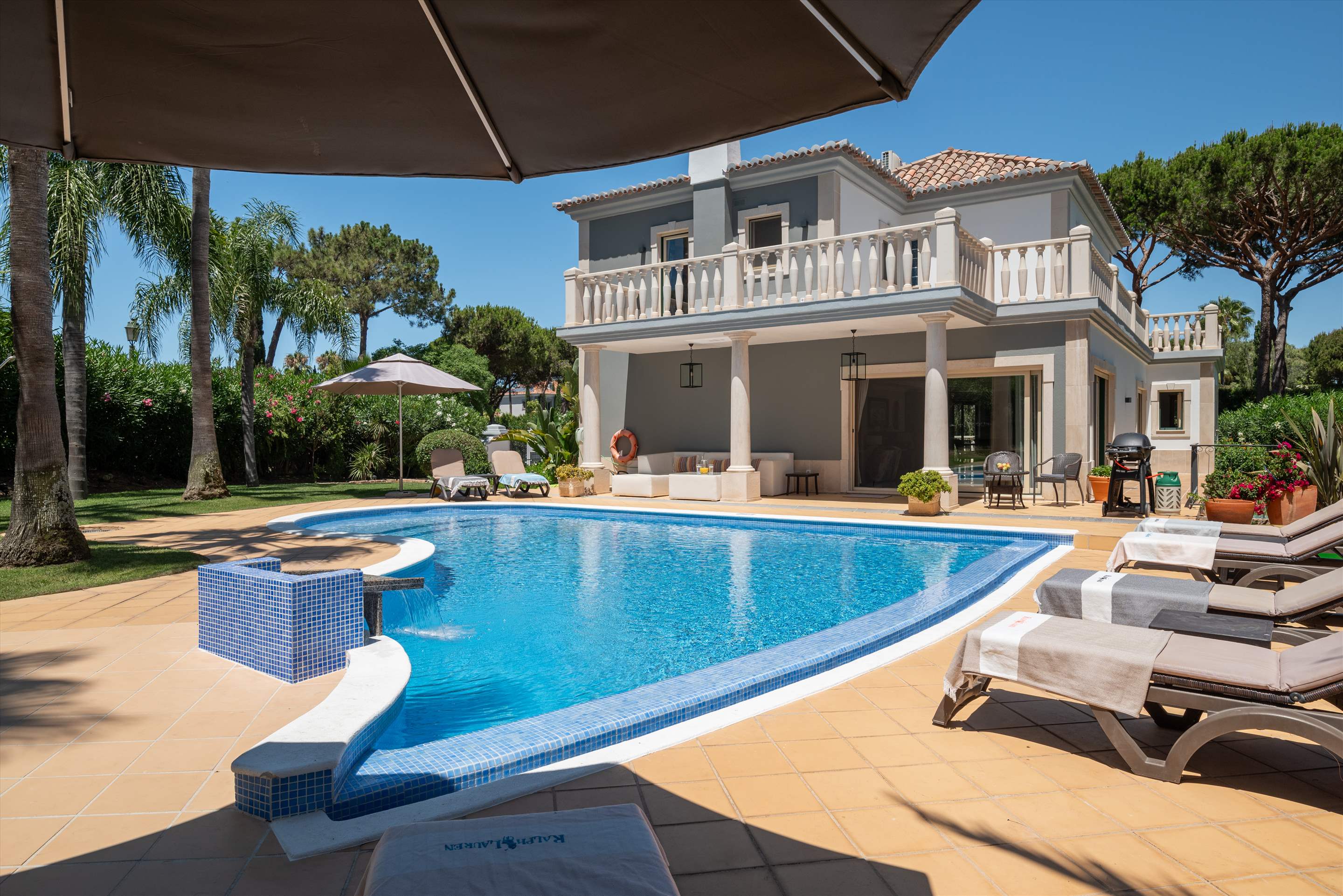 Villa Katy, 5 bedroom villa in Quinta do Lago, Algarve Photo #3