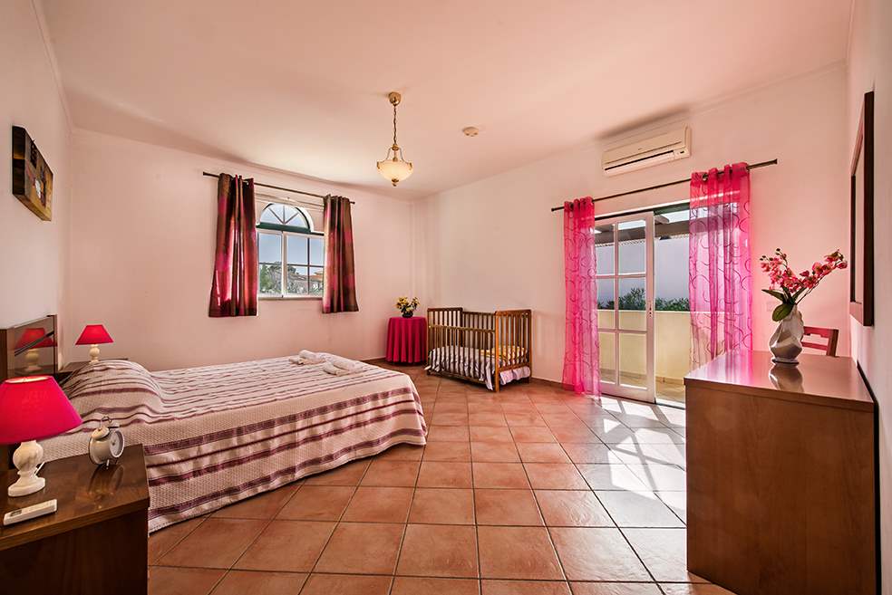 Villa Luis, 4 bedroom villa in Gale, Vale da Parra and Guia, Algarve Photo #16