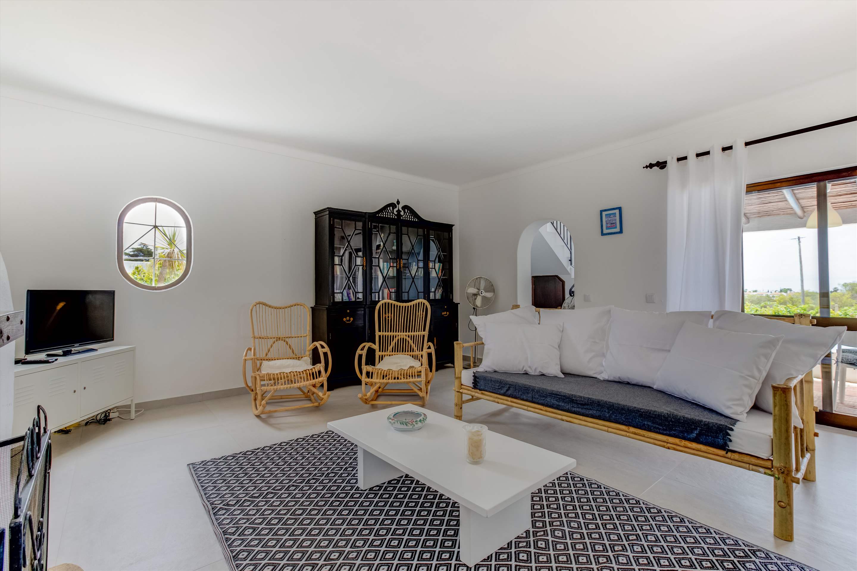 Casa Alexandra, 4 bedroom villa in Carvoeiro Area, Algarve Photo #5