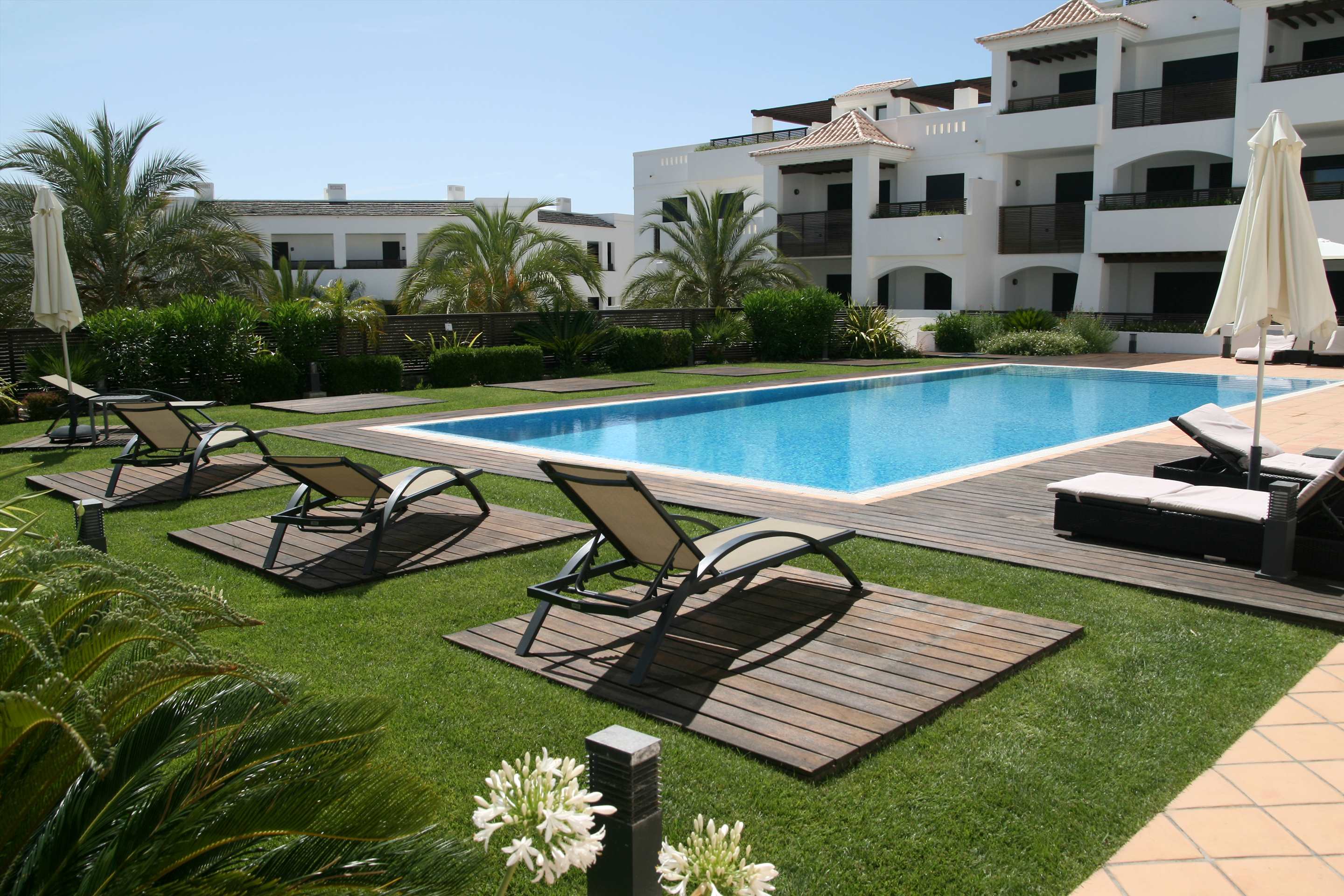 Belmar Touristic 2 Bed Apartment- Room Only, 2 bedroom apartment in Belmar Resort, Algarve Photo #1