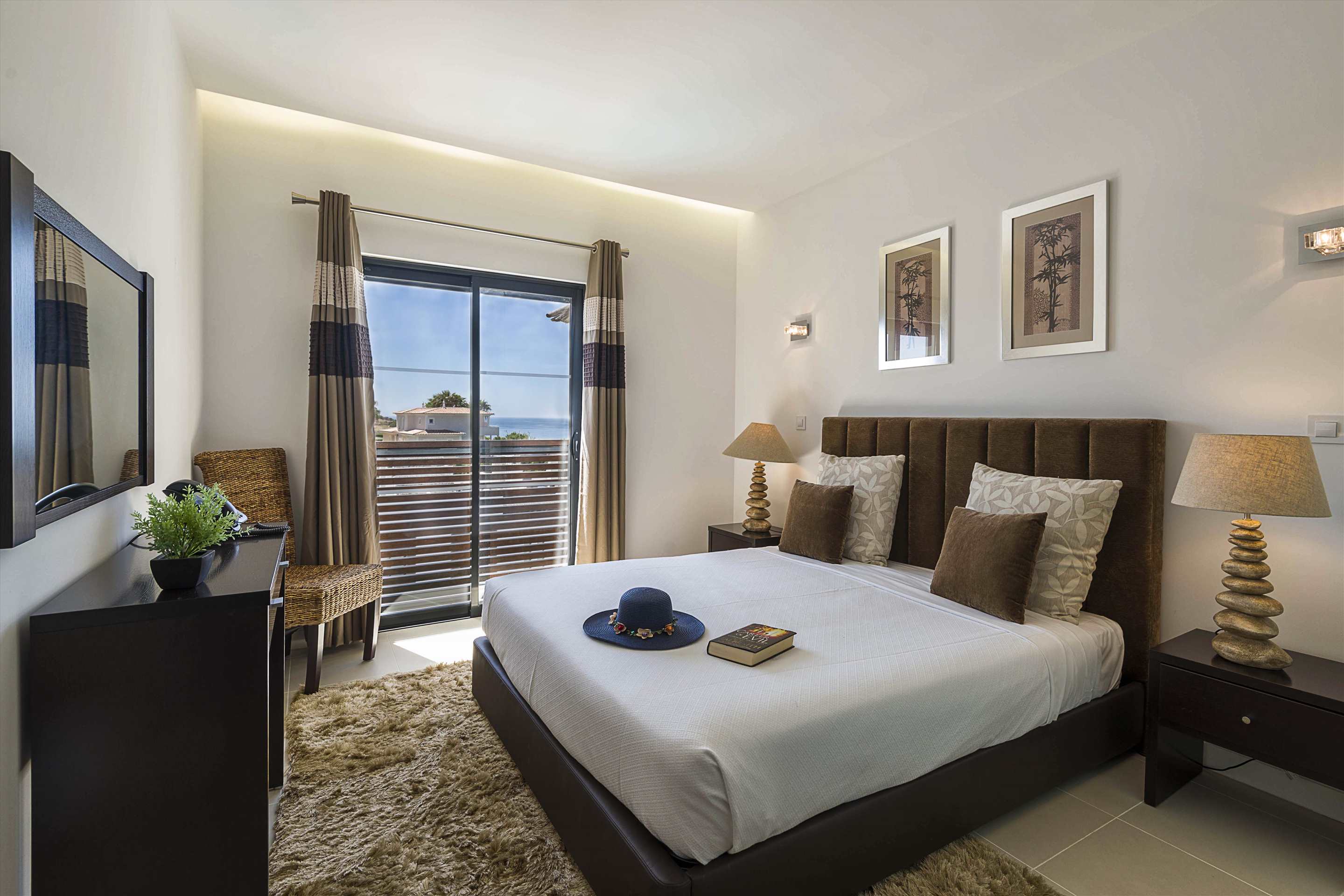 Belmar Touristic 2 Bed Apartment- Room Only, 2 bedroom apartment in Belmar Resort, Algarve Photo #7