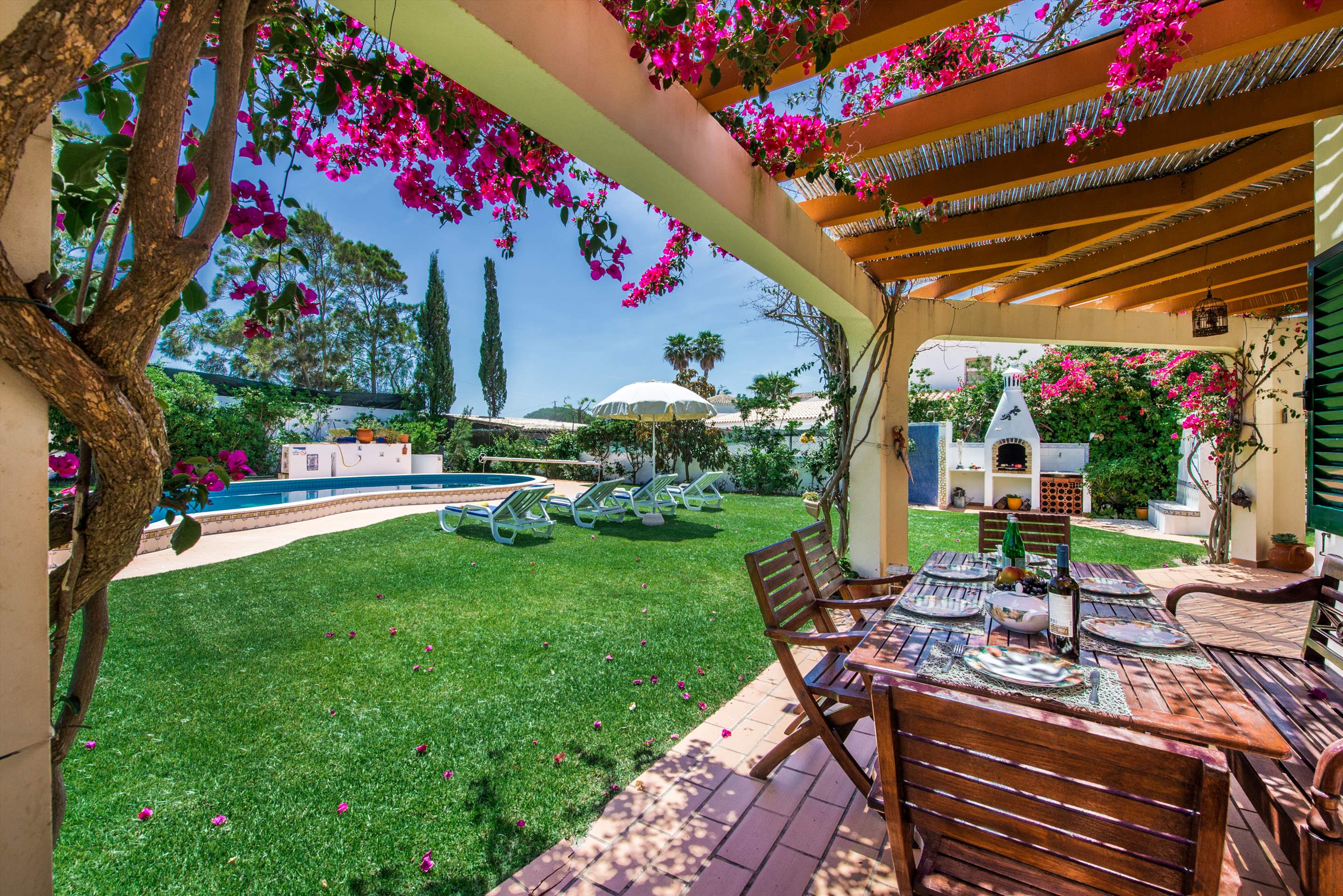 Villa Hideaway, 4 bedroom villa in Gale, Vale da Parra and Guia, Algarve Photo #12