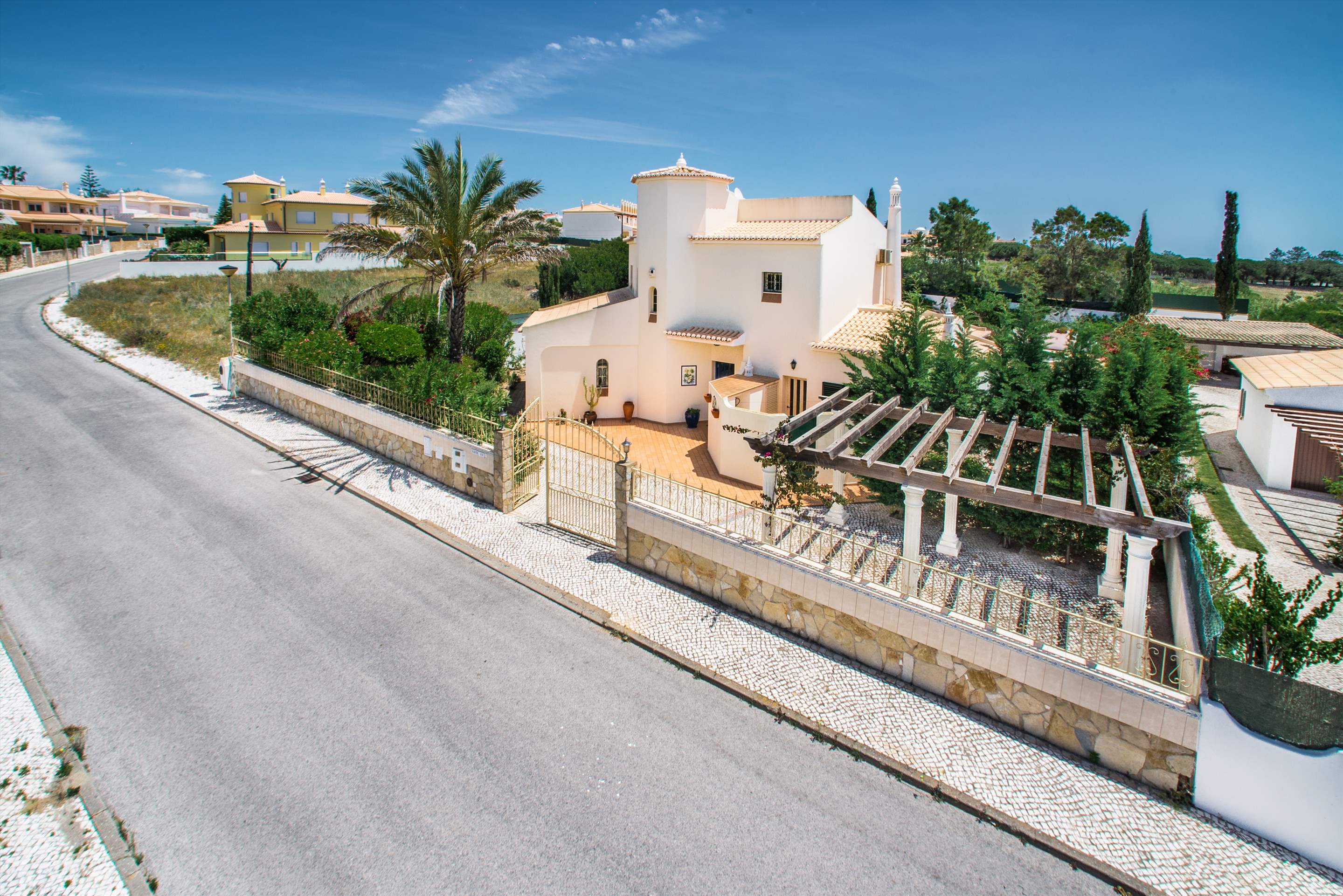 Villa Hideaway, 4 bedroom villa in Gale, Vale da Parra and Guia, Algarve Photo #30