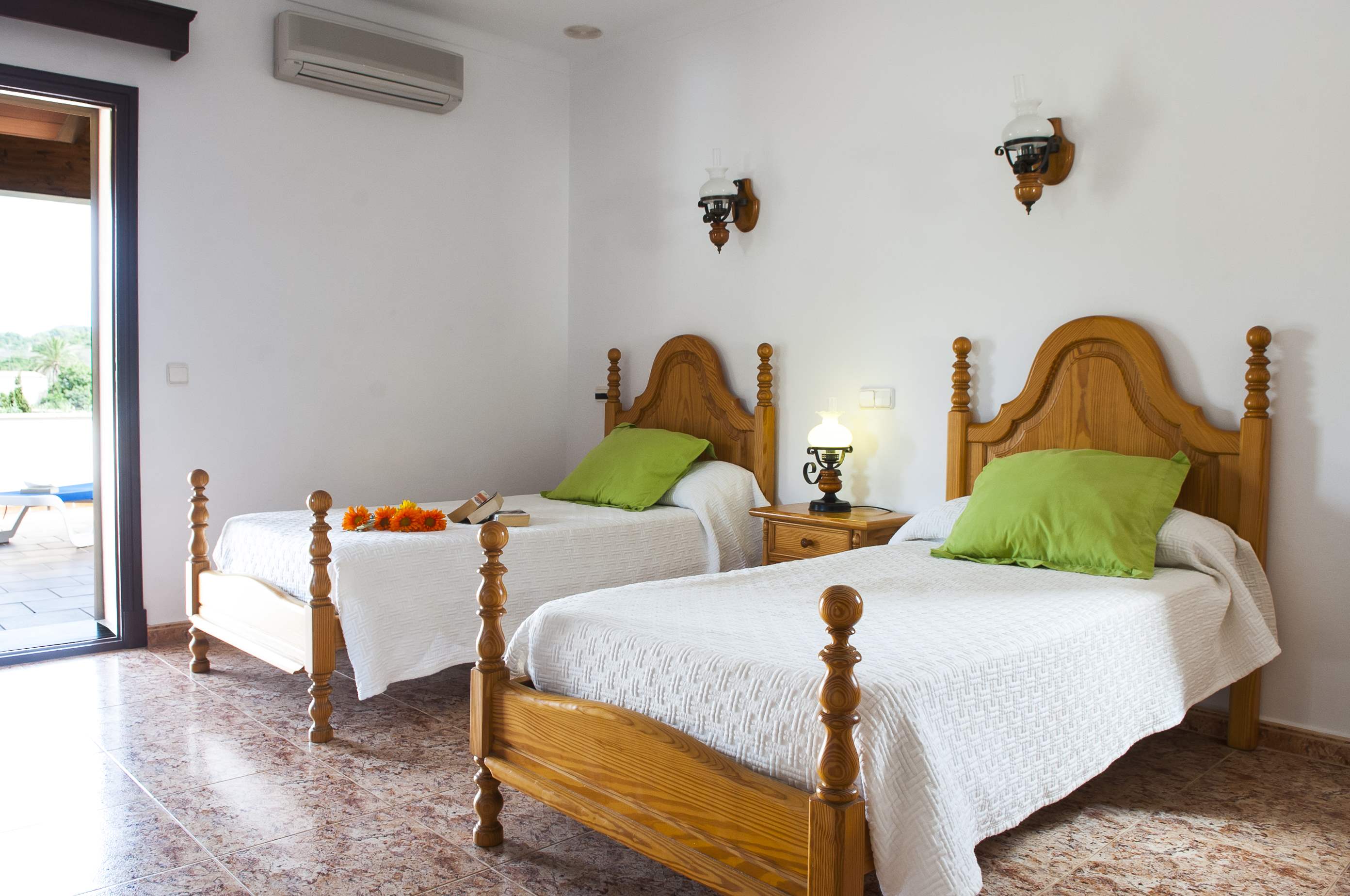 Aguilas, 5 bedroom villa in Cala d'Or , Majorca Photo #22
