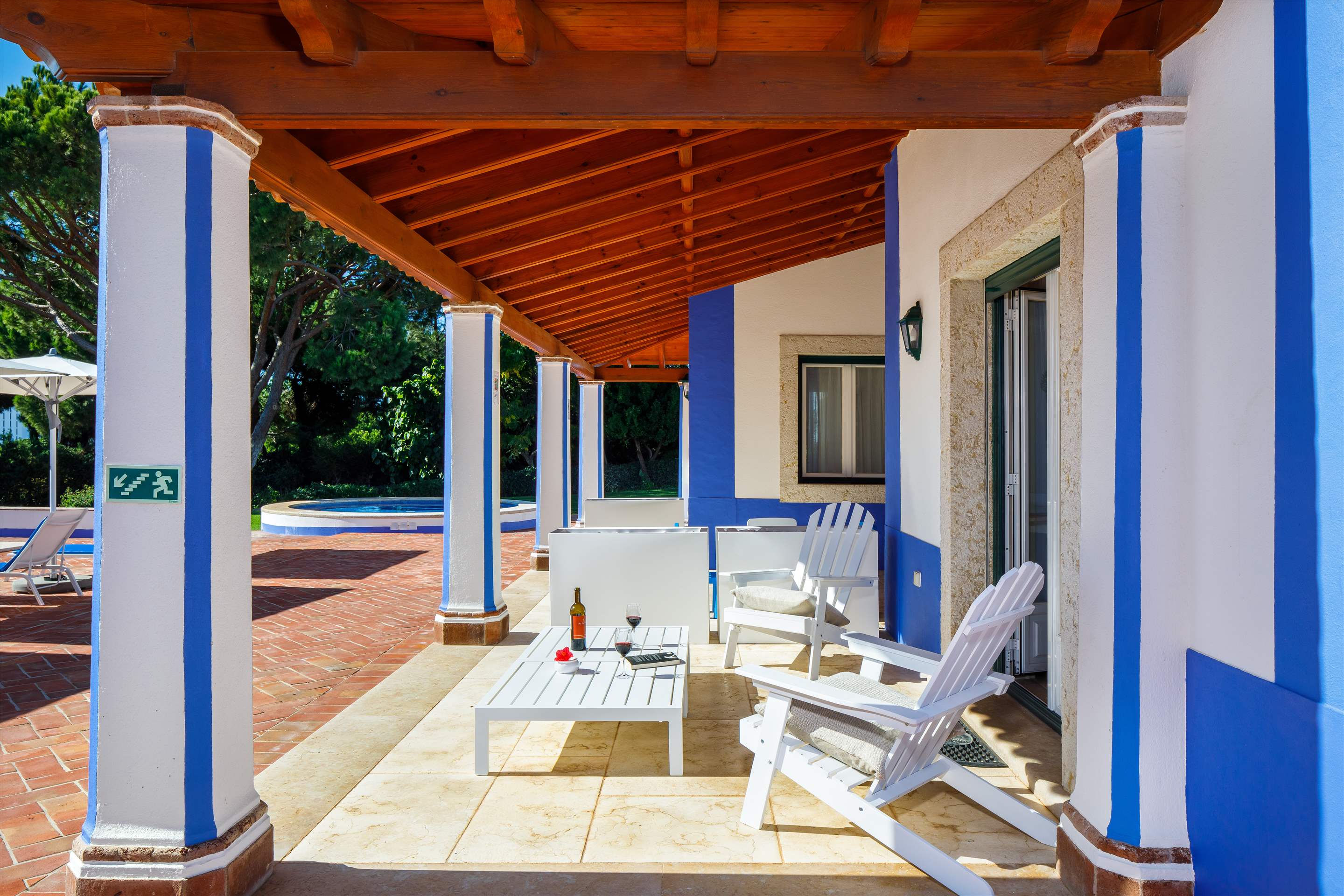 Villa Mirante 1, Six Bedroom Rate for 11-12 Persons, 6 bedroom villa in Albufeira Area, Algarve Photo #6