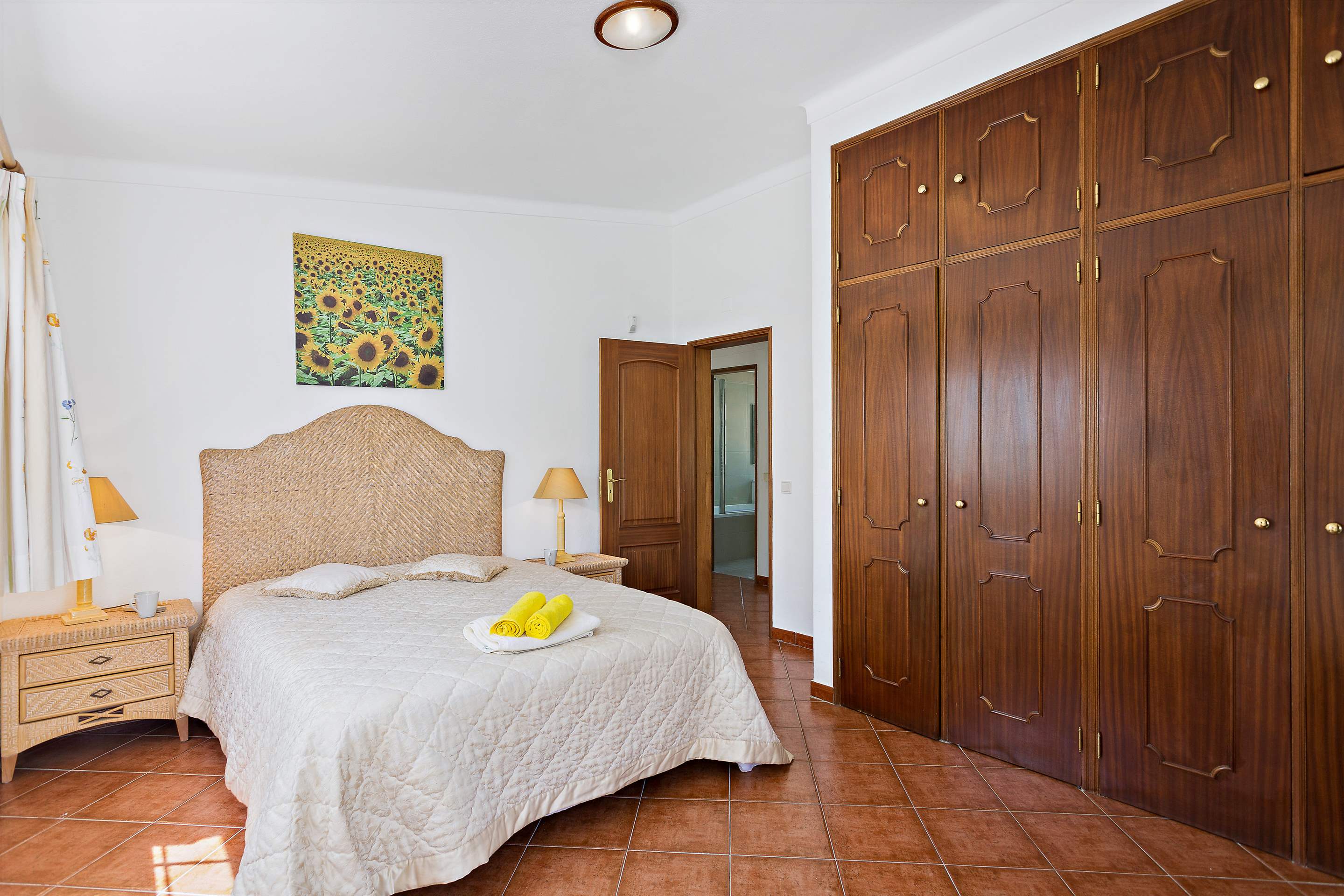 Villa Casablanca, 4 bedroom villa in Vilamoura Area, Algarve Photo #21