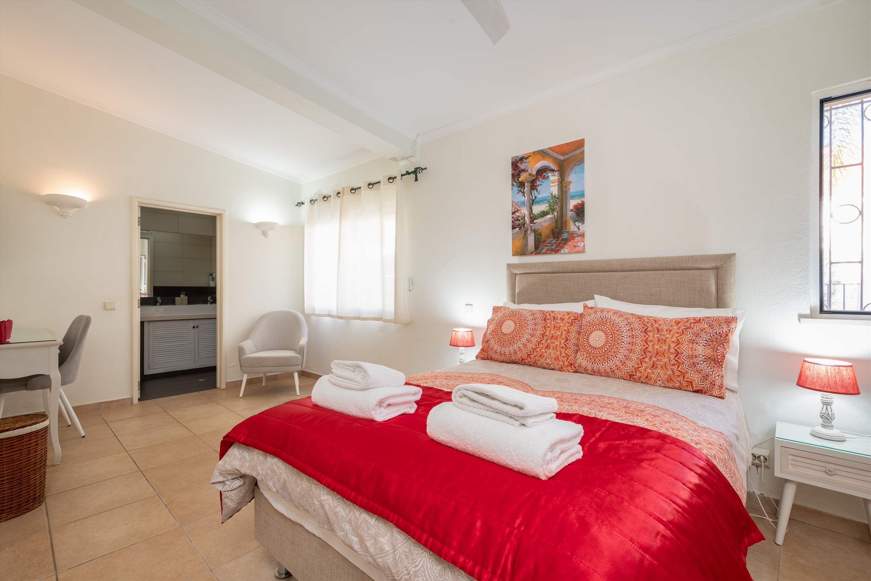 Villa Louanna, 3 bedroom villa in Vilamoura Area, Algarve Photo #11