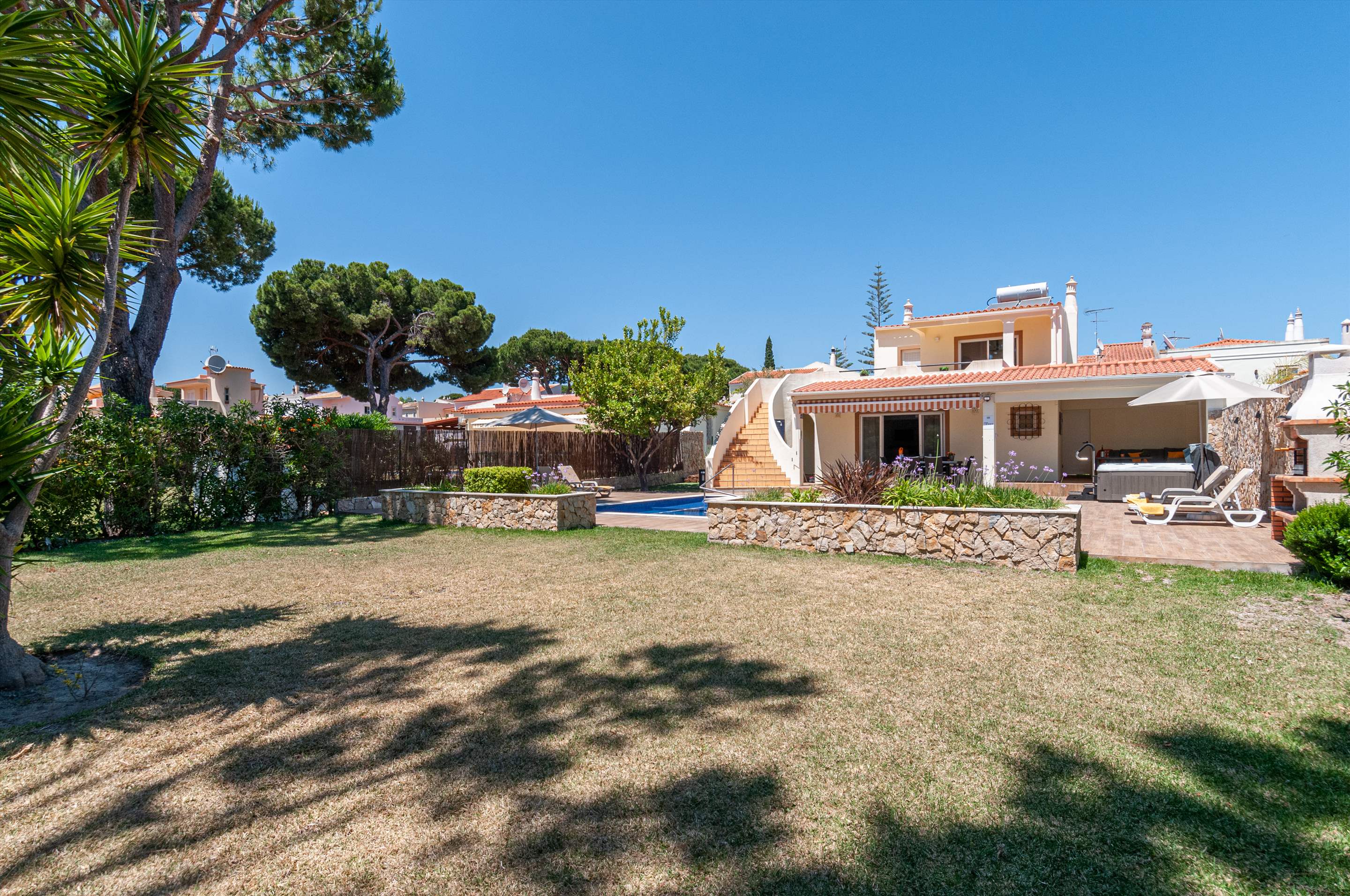 Villa Louanna, 3 bedroom villa in Vilamoura Area, Algarve Photo #24