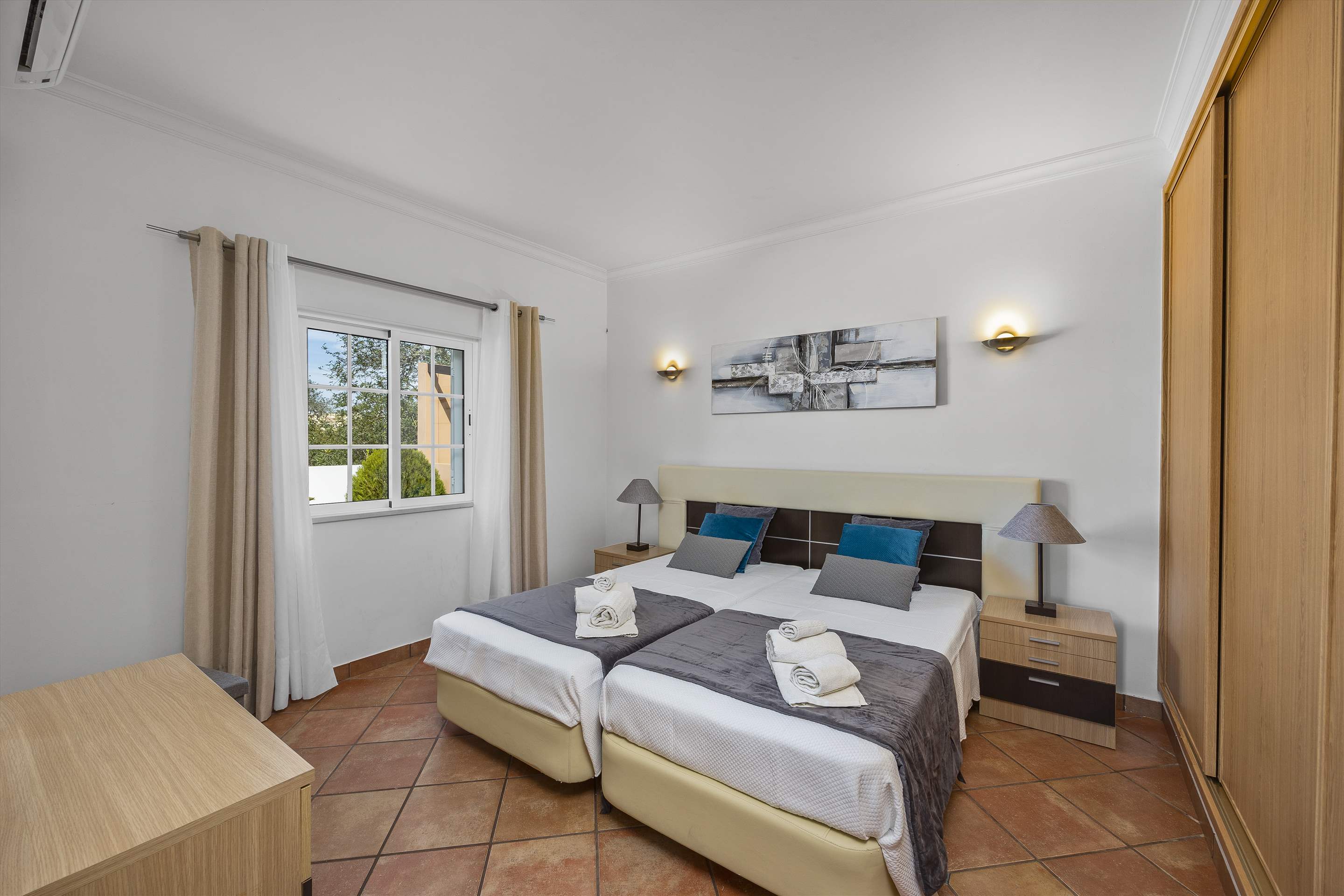 Casa Laura, 3 bedroom villa in Gale, Vale da Parra and Guia, Algarve Photo #20