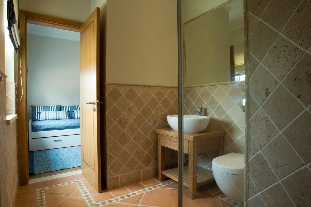Villa Mayfair, 5 Bedroom Rental, 5 bedroom villa in Quinta do Lago, Algarve Photo #27