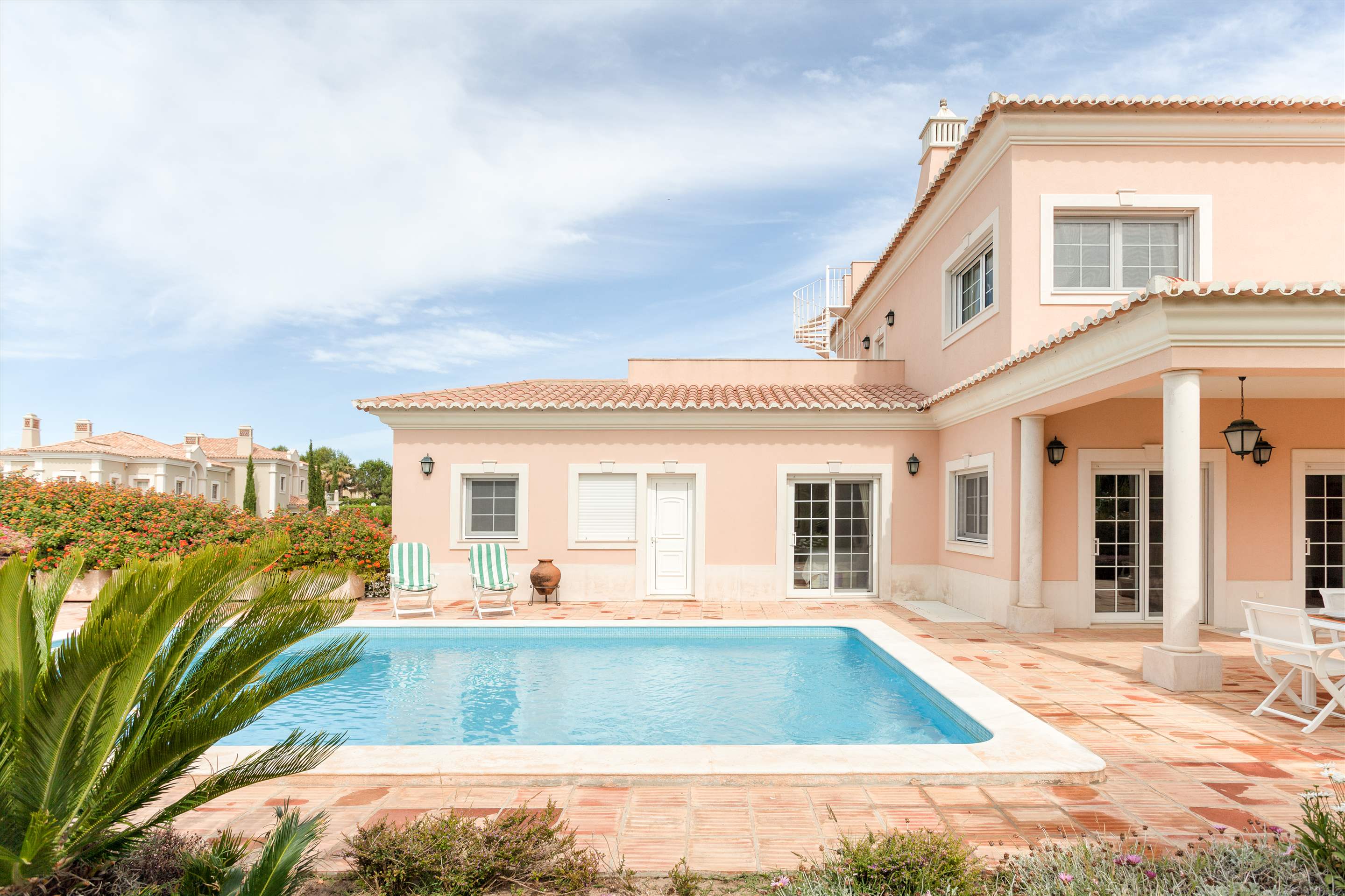 Villa Ria, 4 bedroom villa in Quinta do Lago, Algarve Photo #23