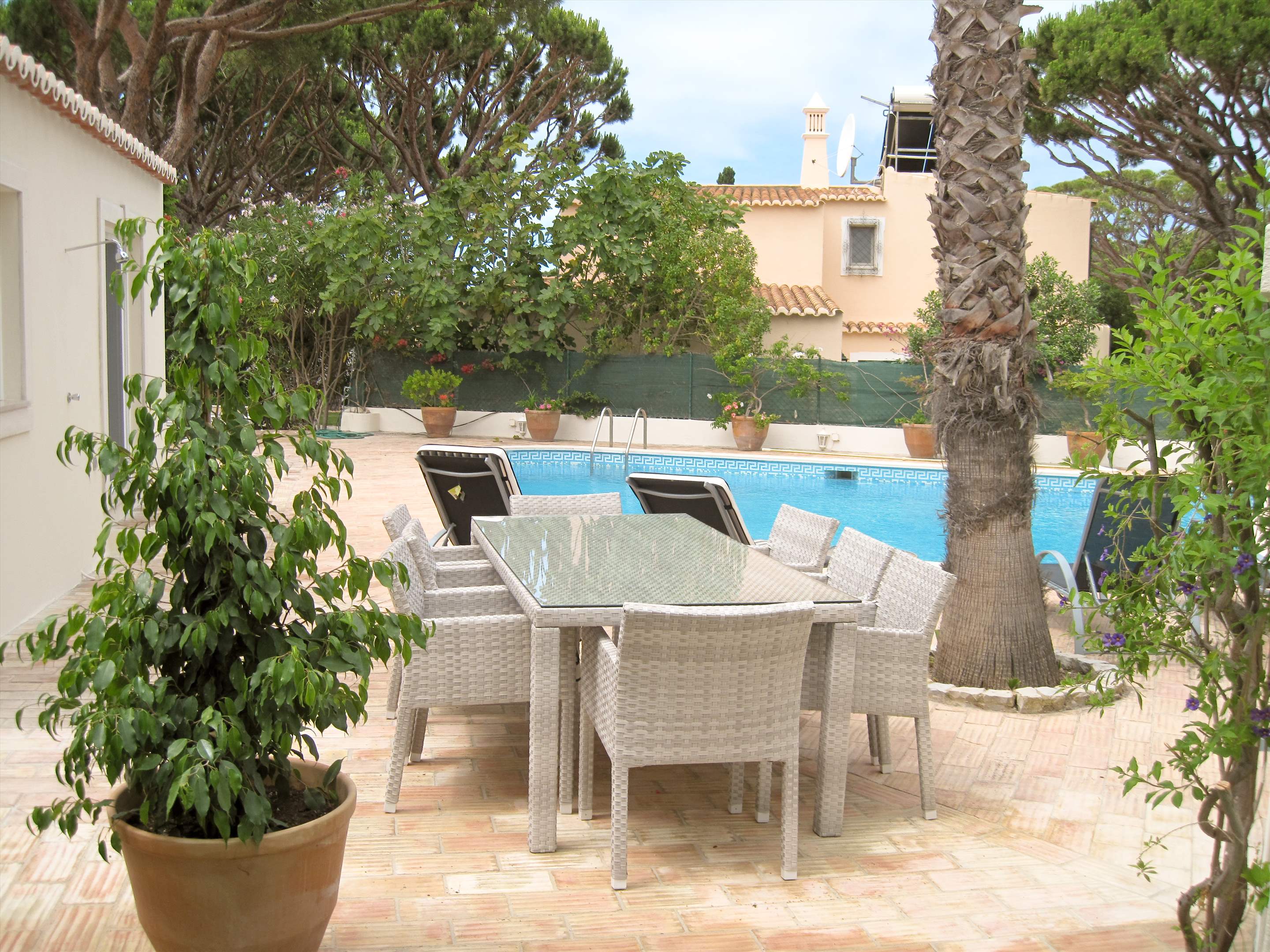 Casa Blanca, 4 Bed Rental, 4 bedroom villa in Vale do Lobo, Algarve Photo #6