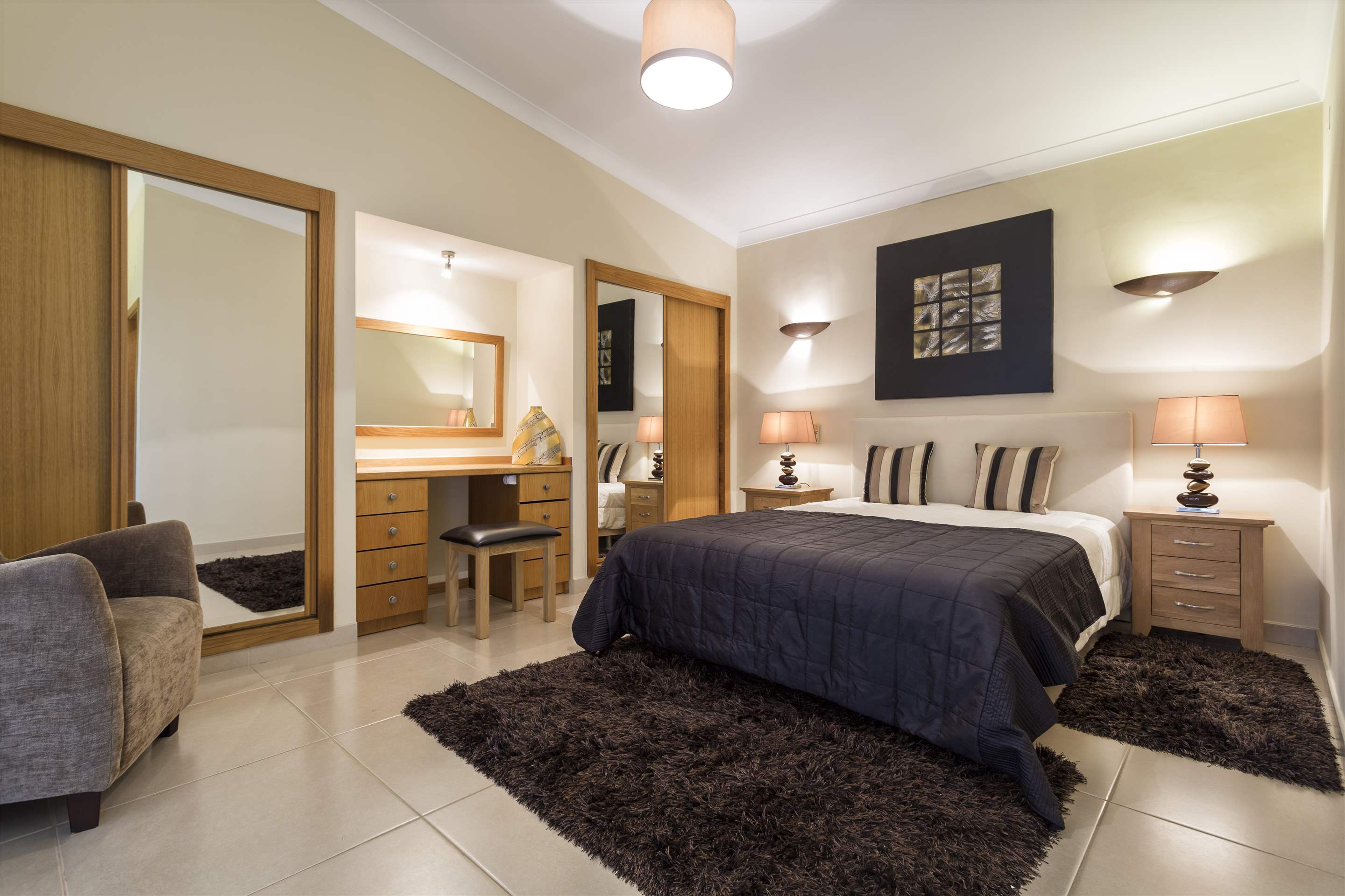 Casa Blanca, 4 Bed Rental, 4 bedroom villa in Vale do Lobo, Algarve Photo #9
