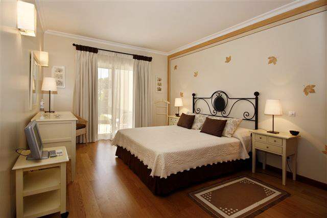 Encosta do Lago 2 Bedroom Apt with Garden, 2 bedroom apartment in Encosta do Lago Resort, Algarve Photo #6