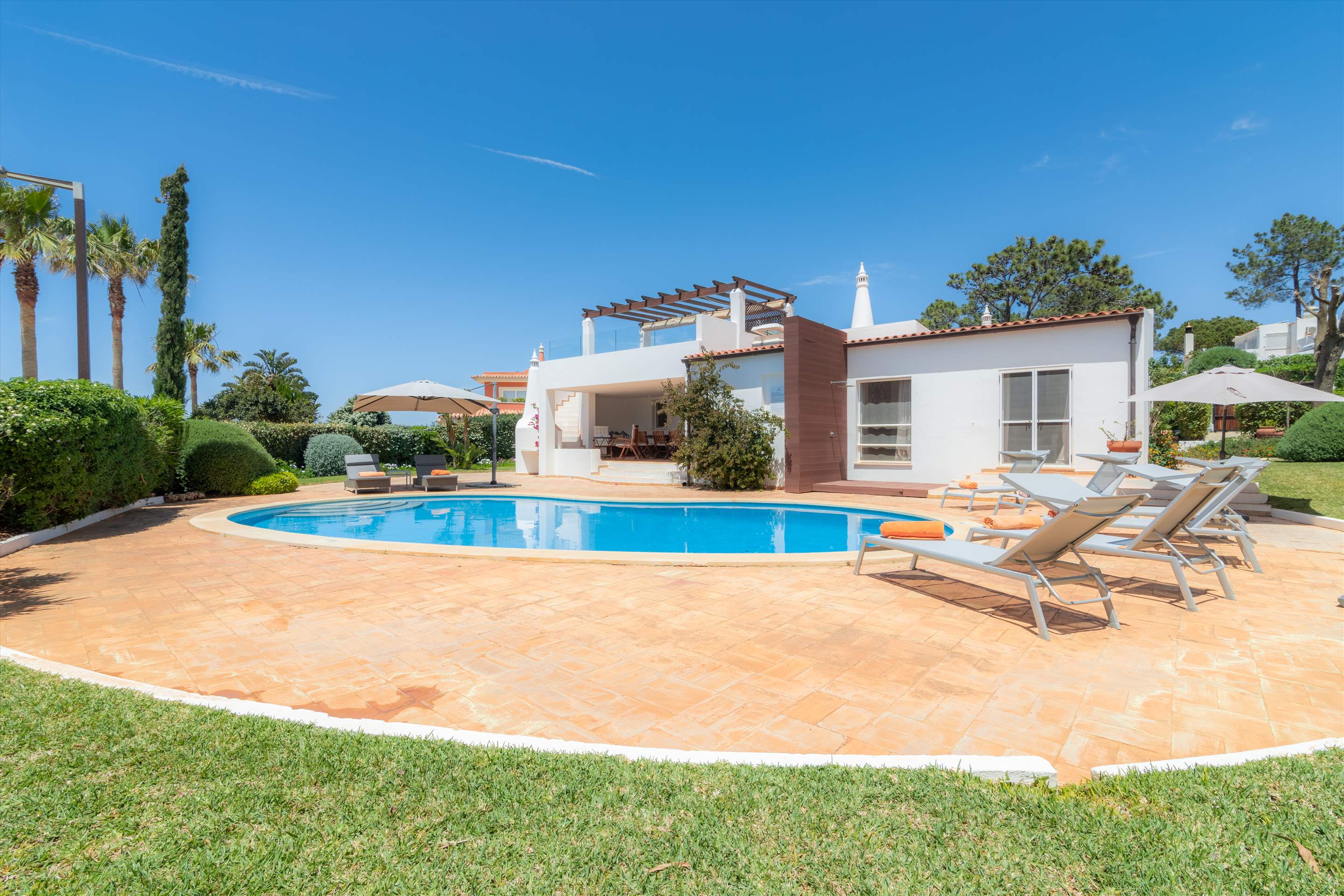 Villa Golfemar, 3 bedroom villa in Vale do Lobo, Algarve Photo #1