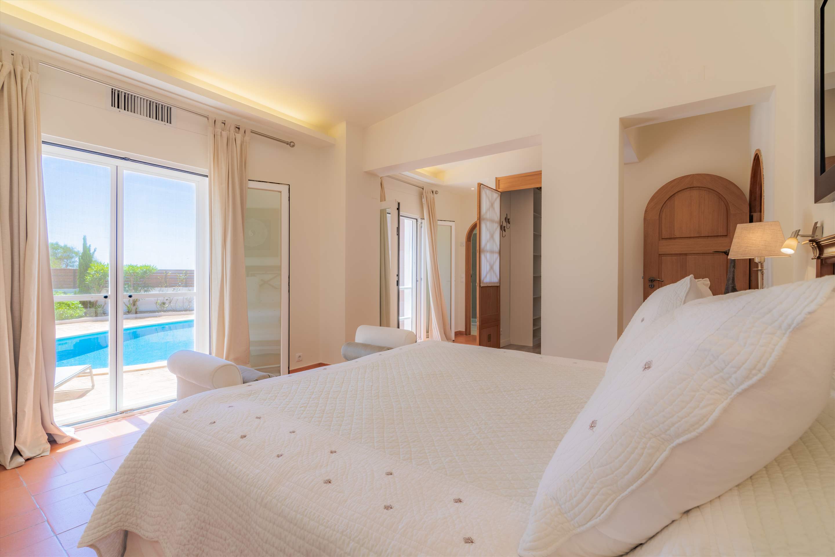 Villa Golfemar, 3 bedroom villa in Vale do Lobo, Algarve Photo #15