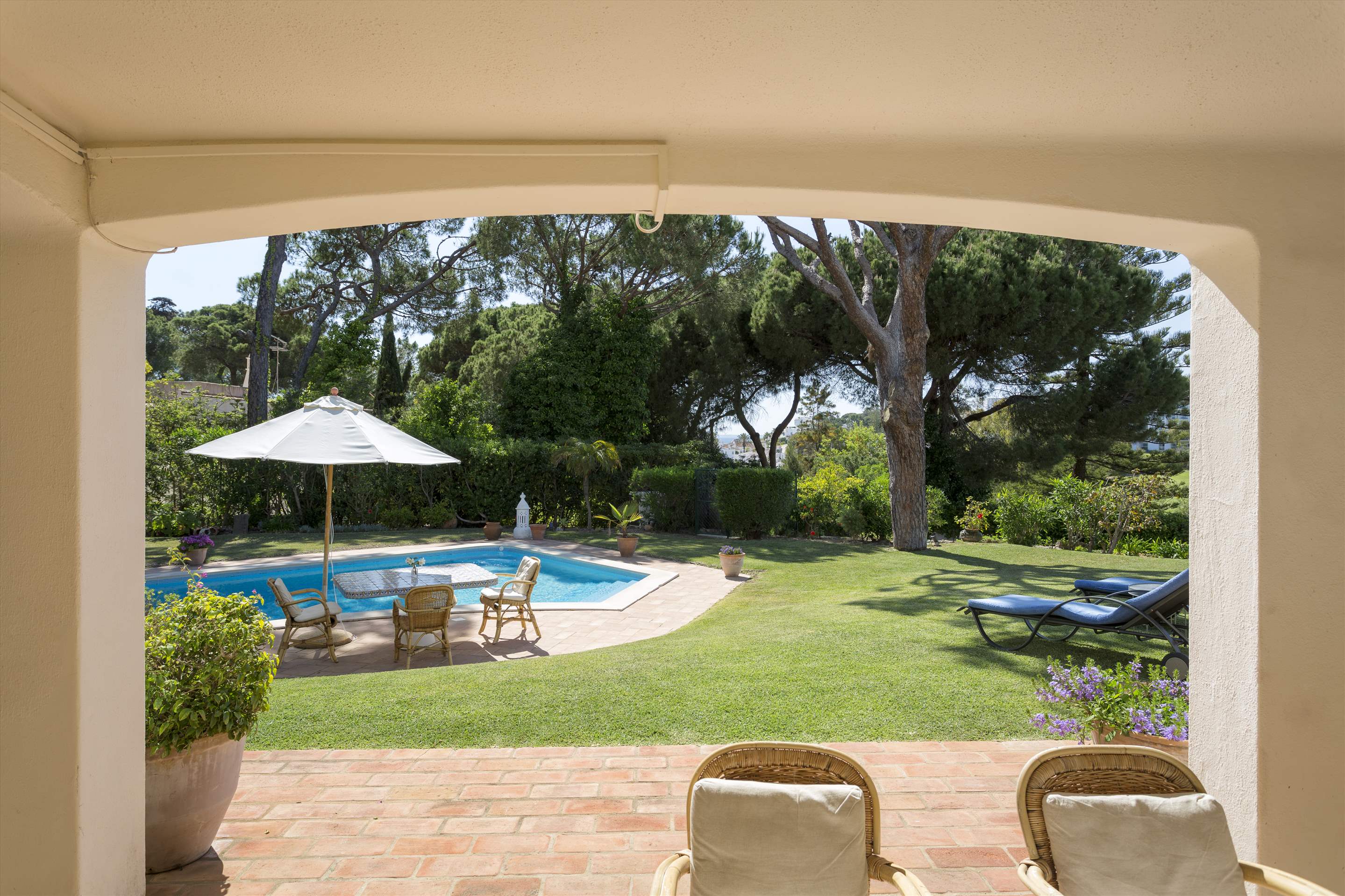 Villa Clarence, 4 bedroom villa in Vale do Lobo, Algarve Photo #9