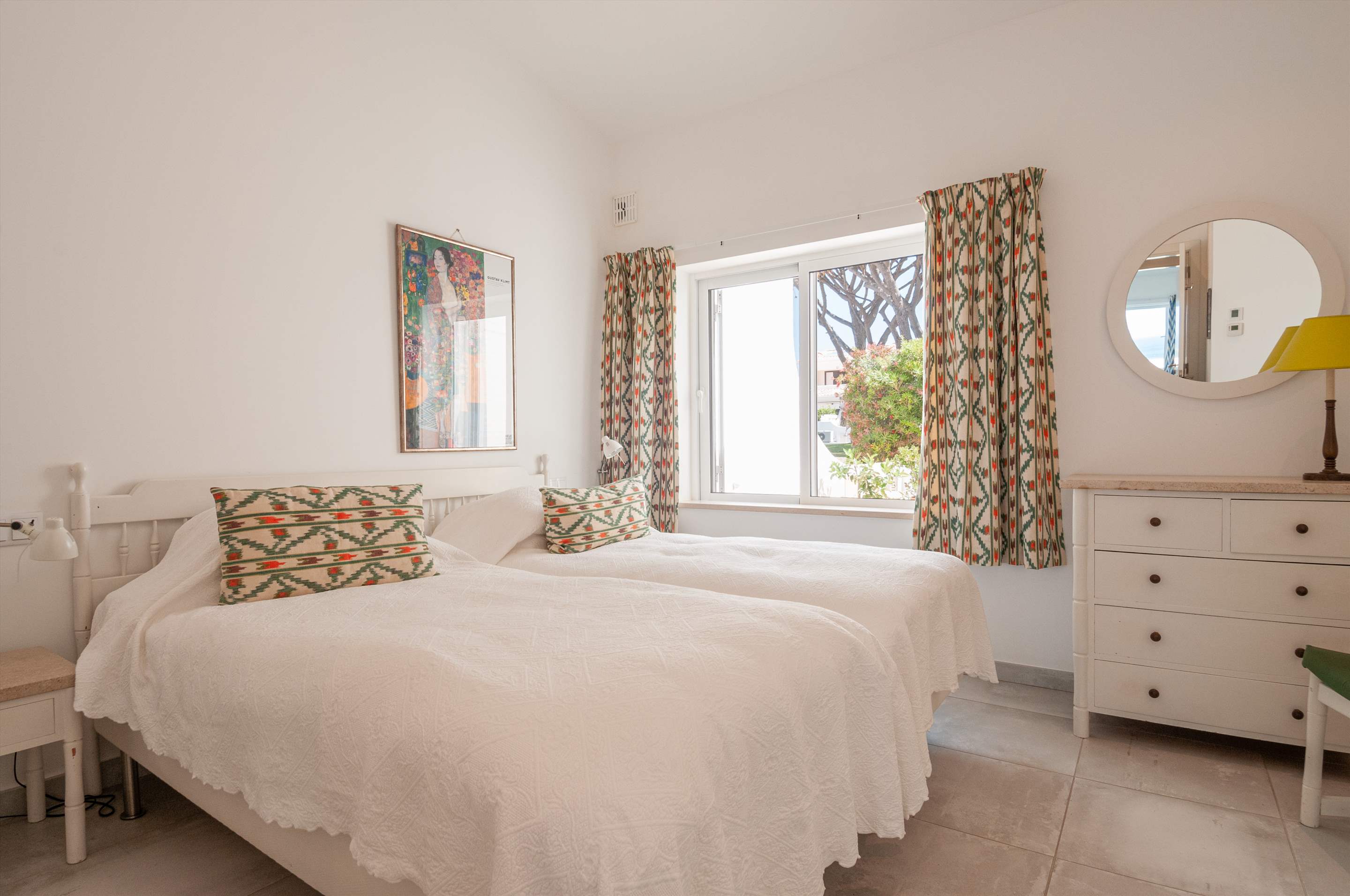 Villa Zara, 3 bedroom villa in Vale do Lobo, Algarve Photo #11