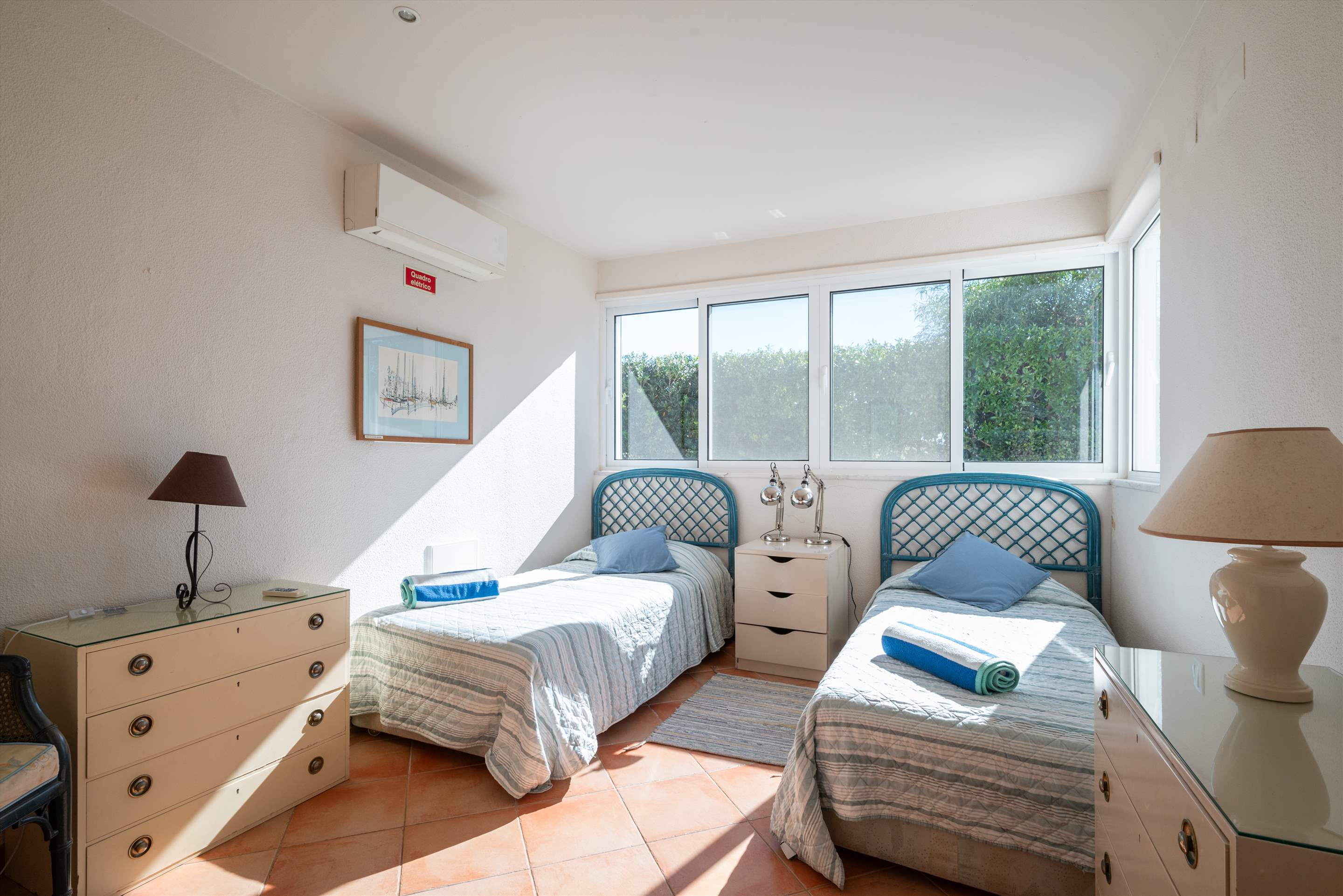 Villa Casa da Sereia, 3 bedroom villa in Vale do Lobo, Algarve Photo #14