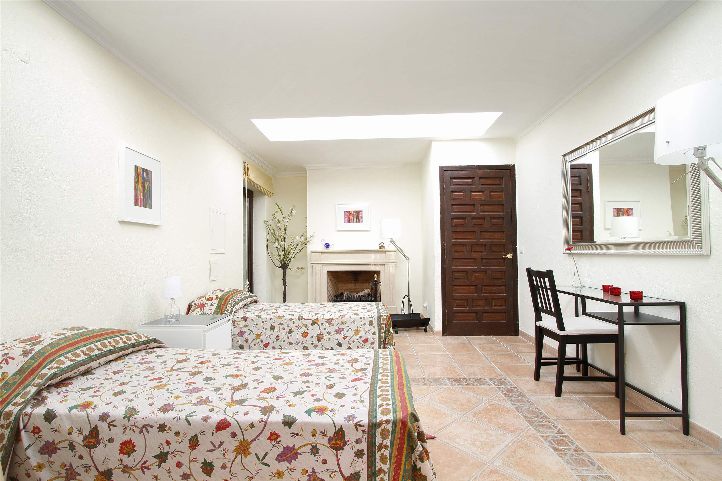 Villa Llop, 4 bedroom villa in Pollensa & Puerto Pollensa, Majorca Photo #16