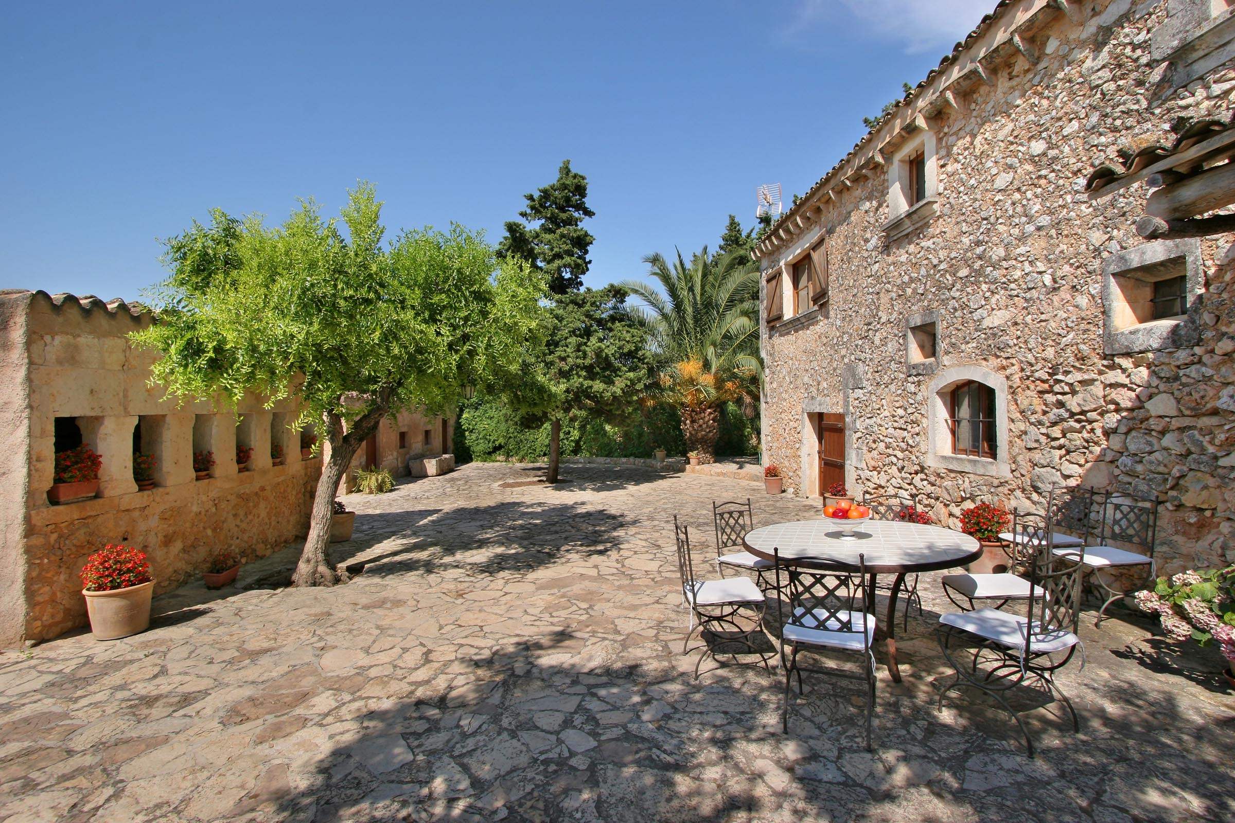 Finca Rafal Antic, 5 bedroom villa in Sa Pobla, Buger, Inca , Majorca Photo #14
