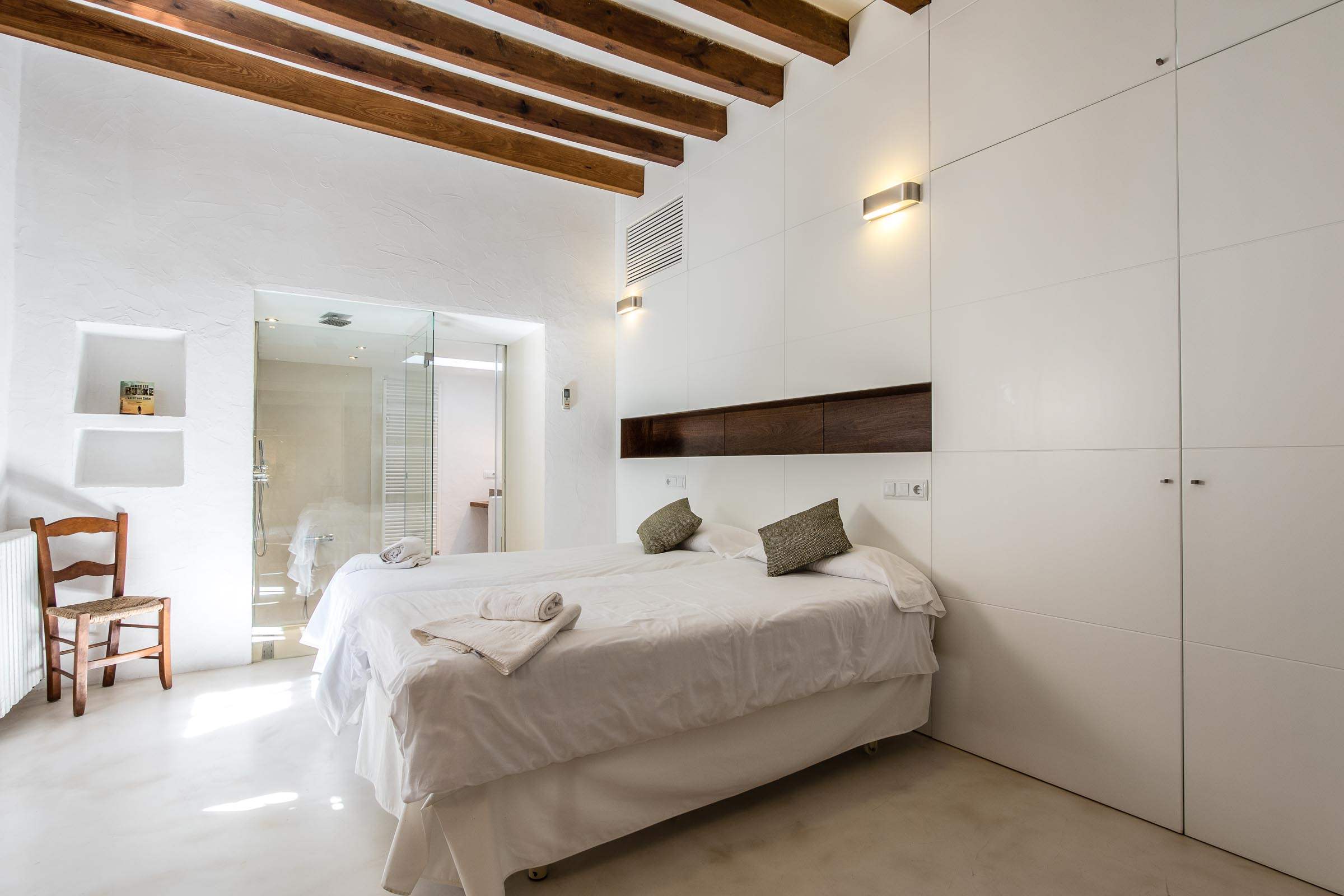 Finca Rafal Antic, 5 bedroom villa in Sa Pobla, Buger, Inca , Majorca Photo #17