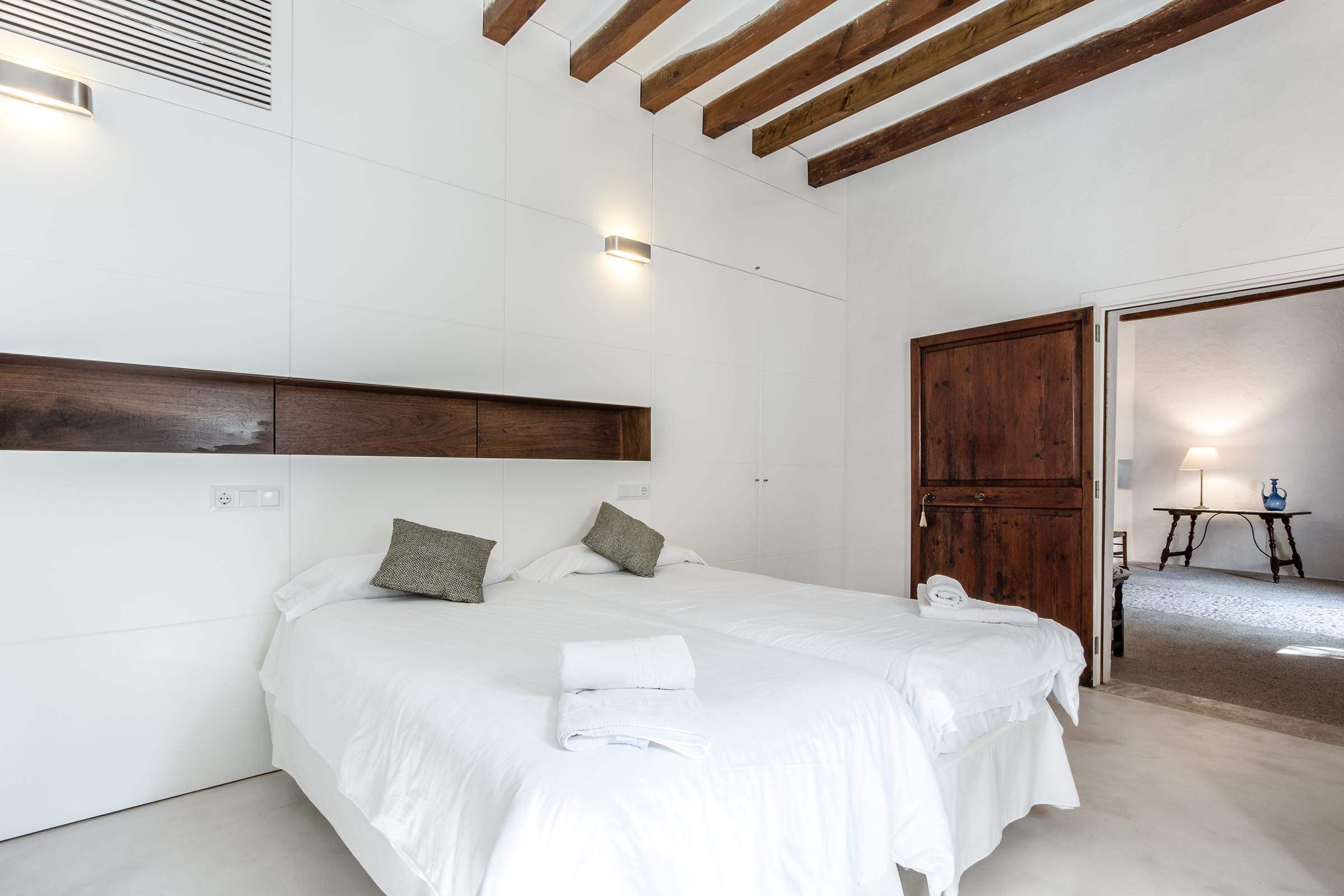 Finca Rafal Antic, 5 bedroom villa in Sa Pobla, Buger, Inca , Majorca Photo #18