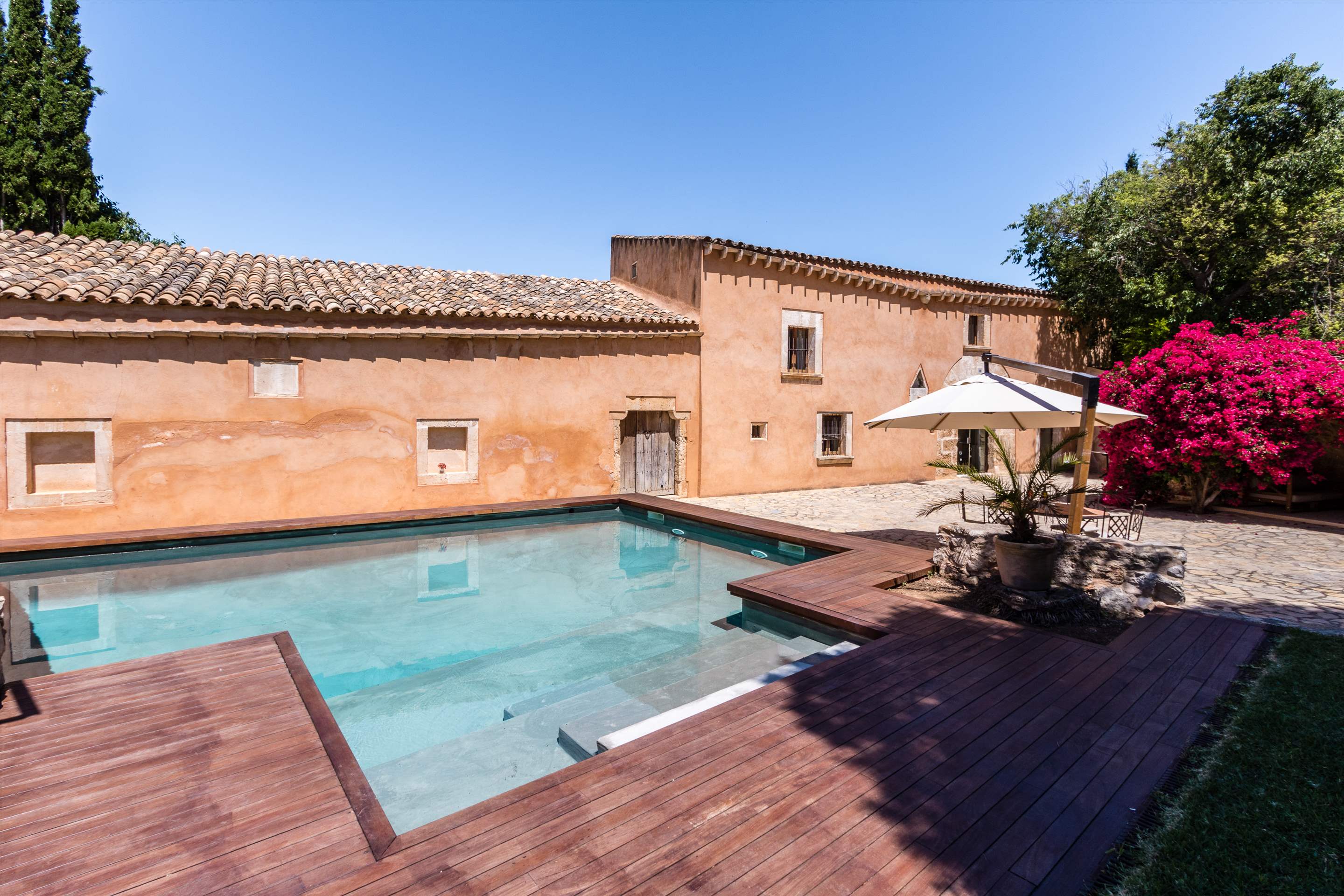 Finca Florit, 5 bedroom villa in Sa Pobla, Buger, Inca , Majorca Photo #2