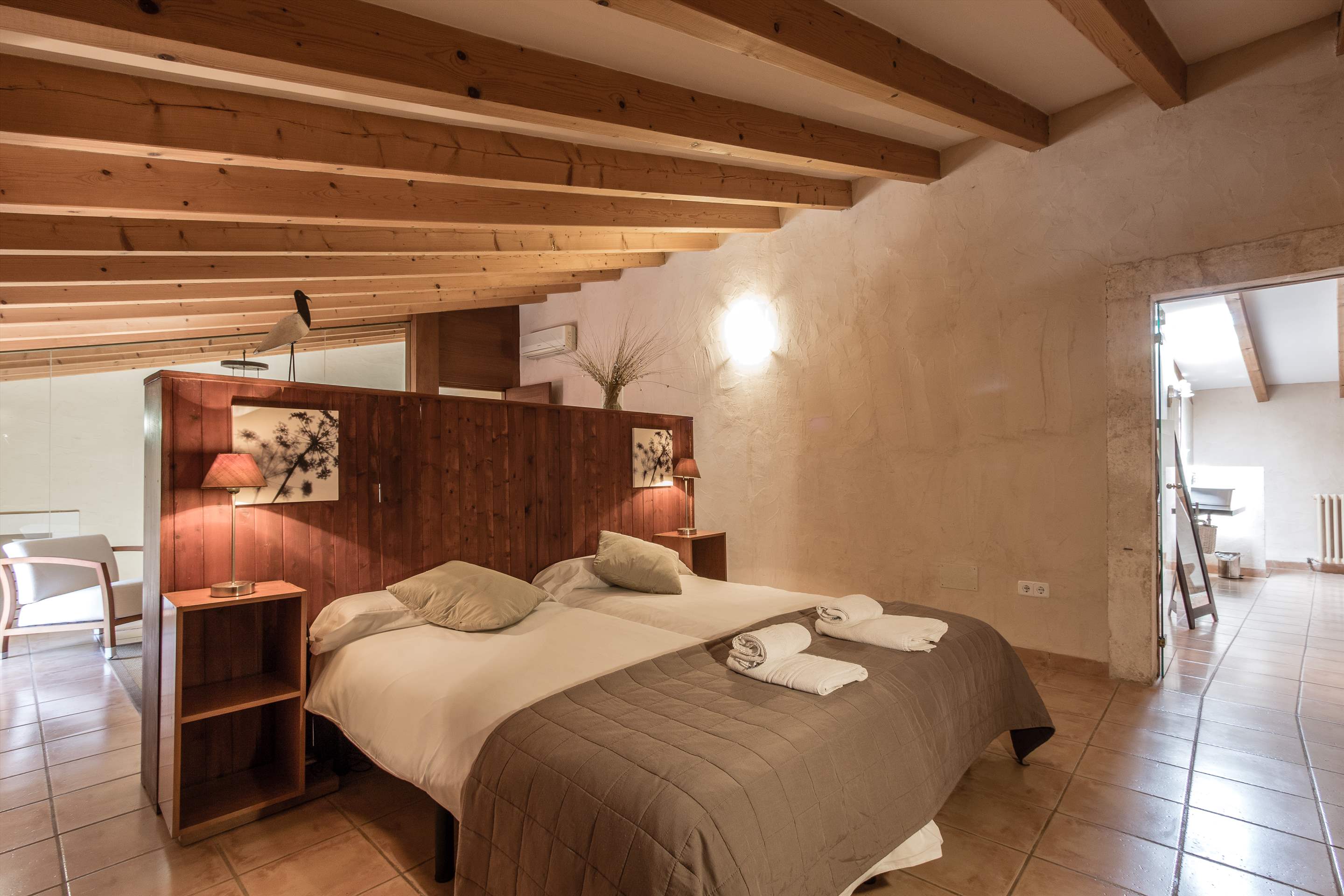 Finca Florit, 5 bedroom villa in Sa Pobla, Buger, Inca , Majorca Photo #24