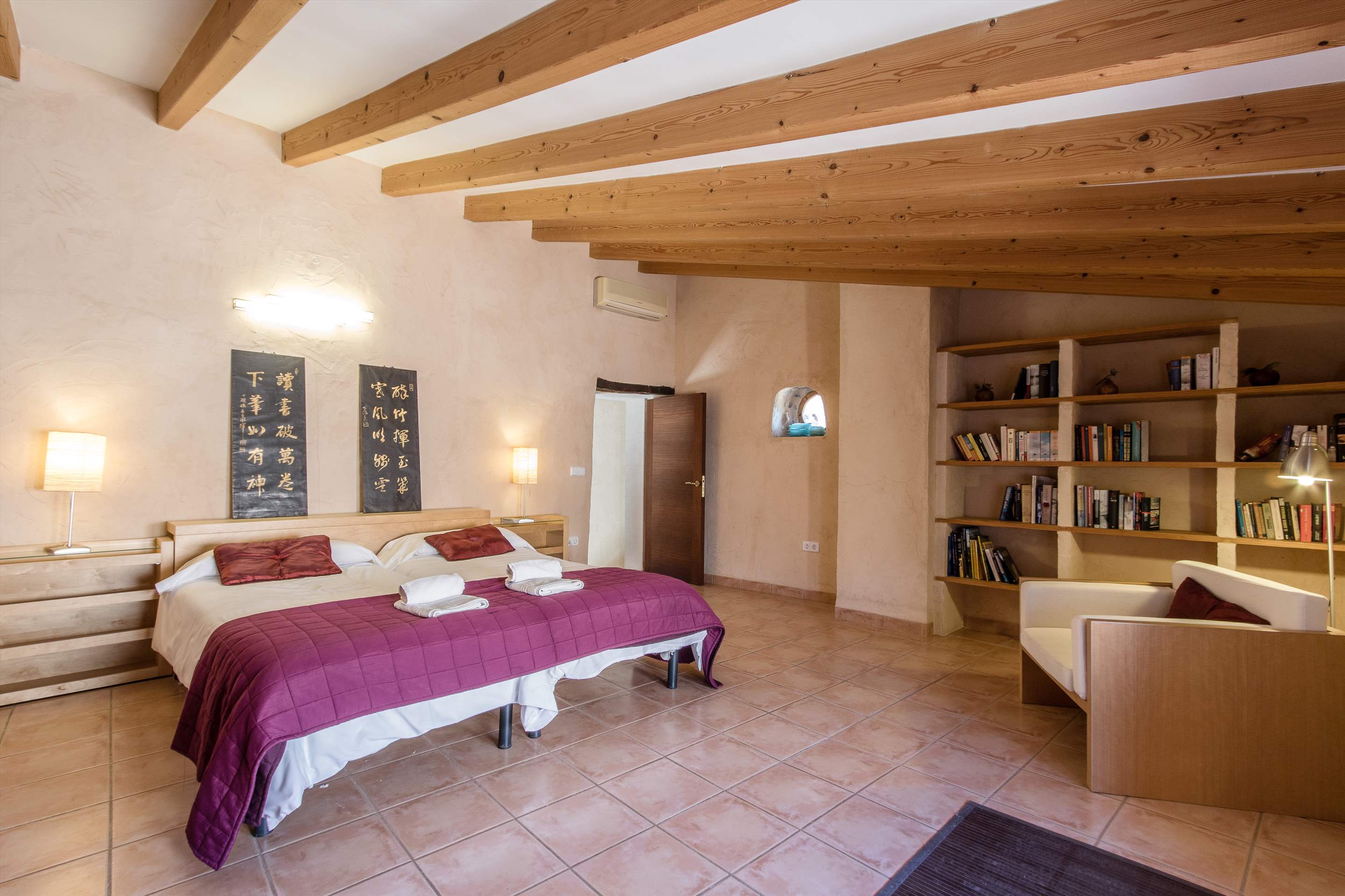 Finca Florit, 5 bedroom villa in Sa Pobla, Buger, Inca , Majorca Photo #29
