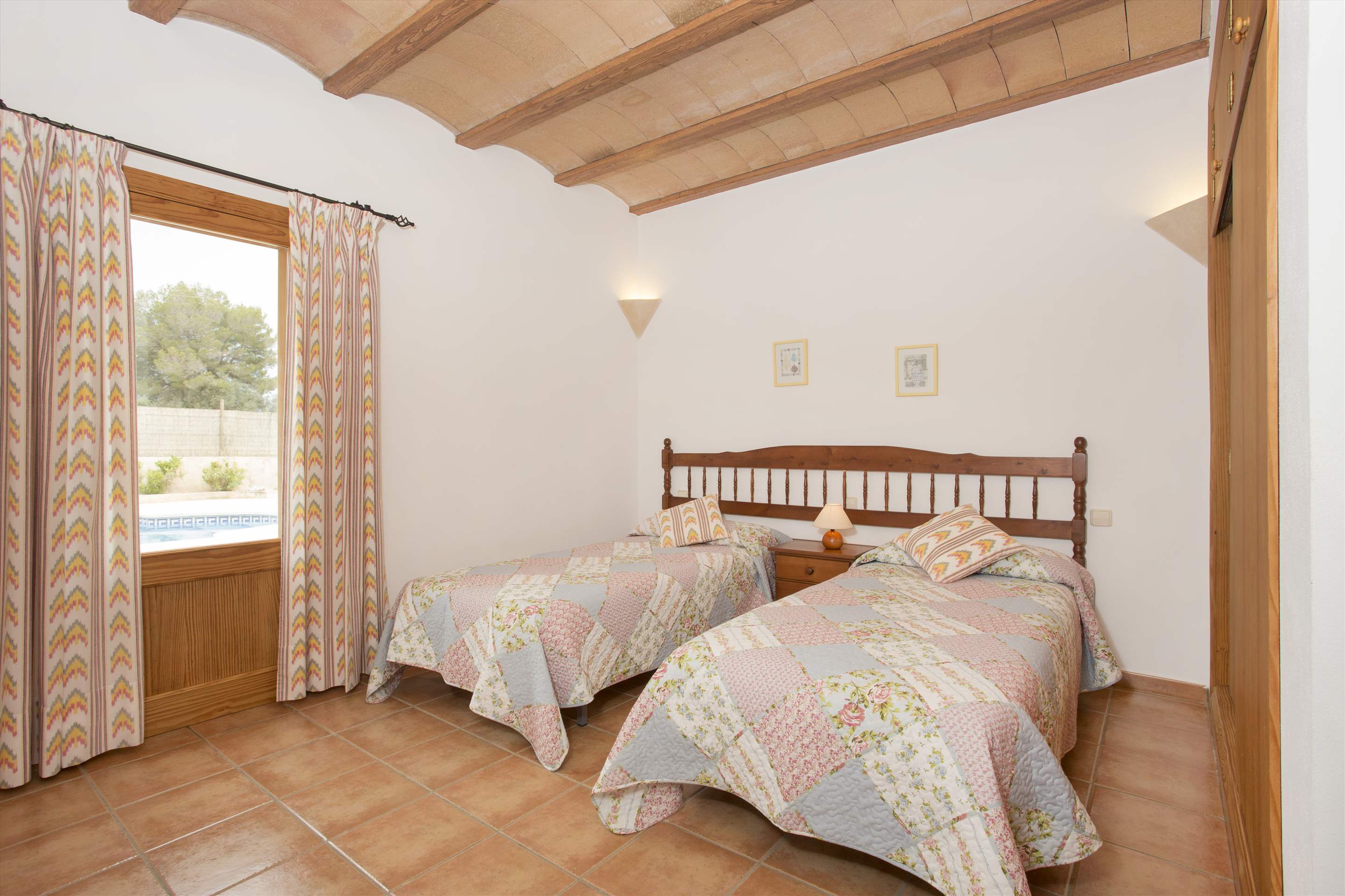Villa Matias, 2 bedroom villa in Campos & Sa Rapita , Majorca Photo #18