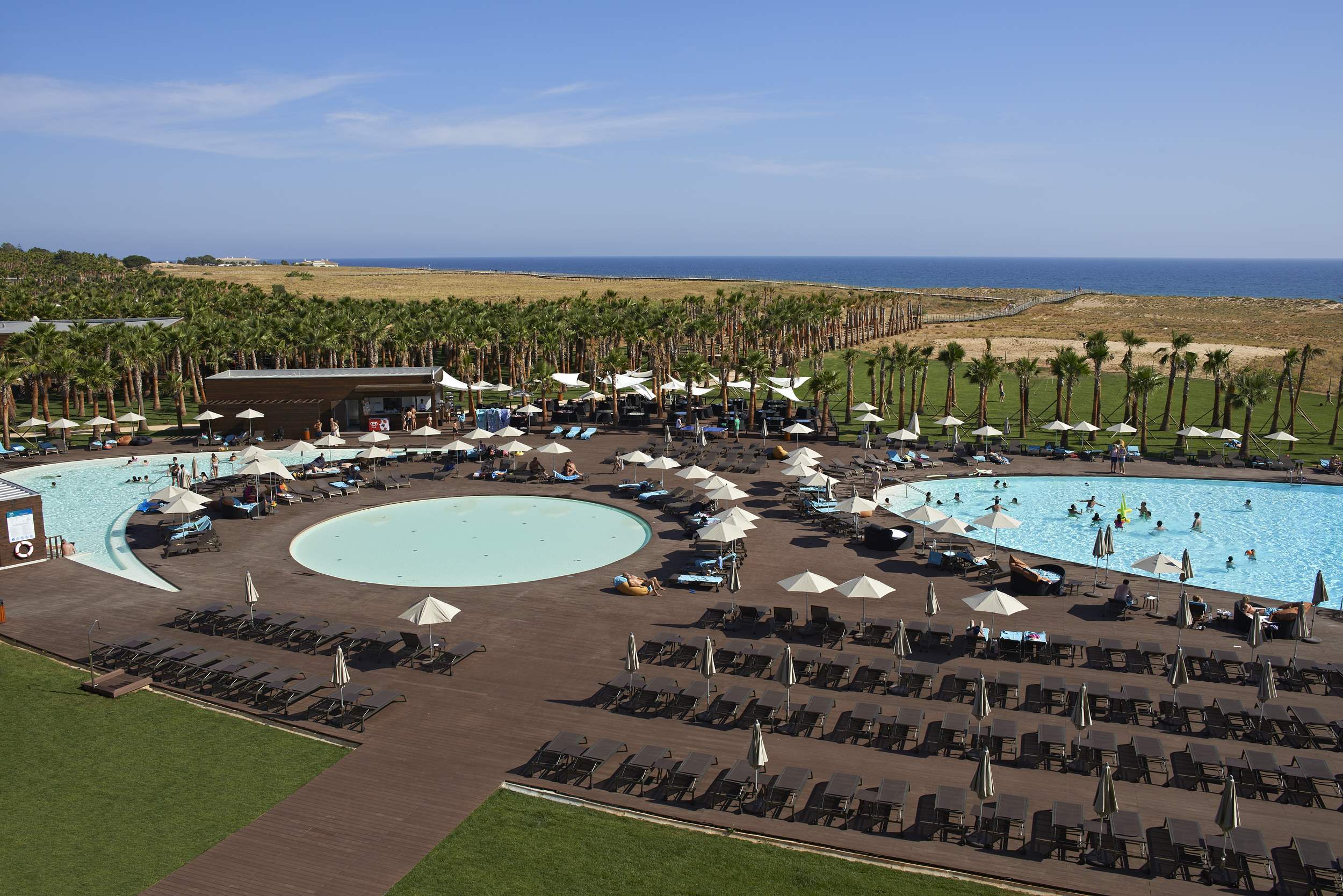 Vidamar Hotel Superior Pool View Room,HB,, Double Room, 1 bedroom hotel in Vidamar Resort, Algarve Photo #2