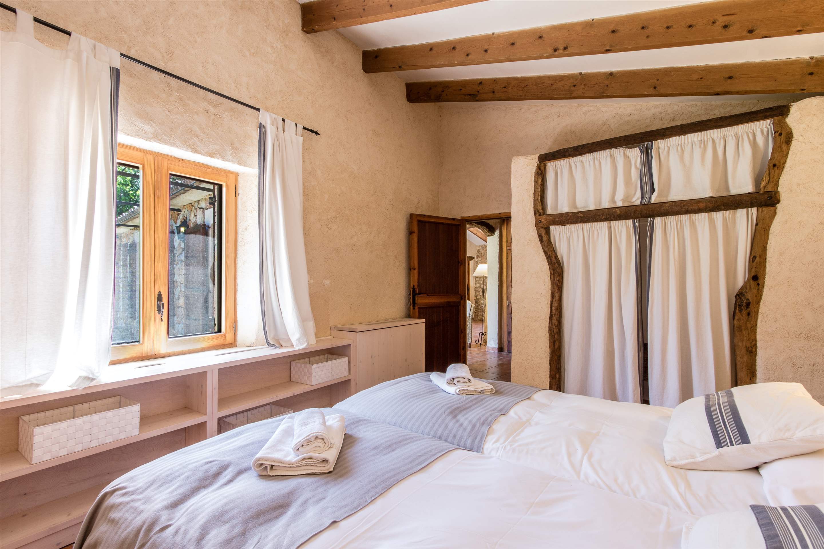 Villa Amengual, 3 bedroom villa in Sa Pobla, Buger, Inca , Majorca Photo #21