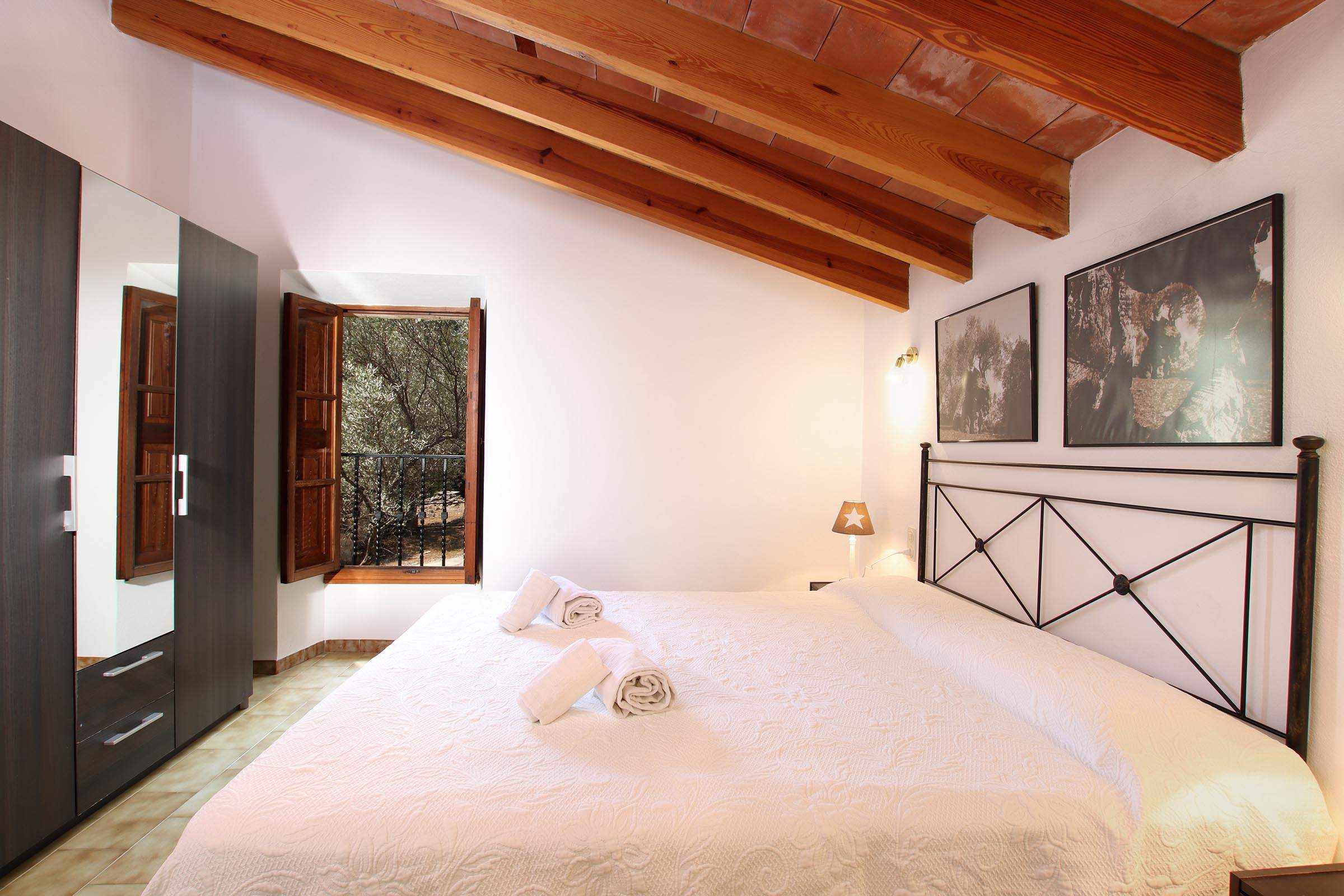 Villa Alordes, 5 bedroom villa in Pollensa & Puerto Pollensa, Majorca Photo #14