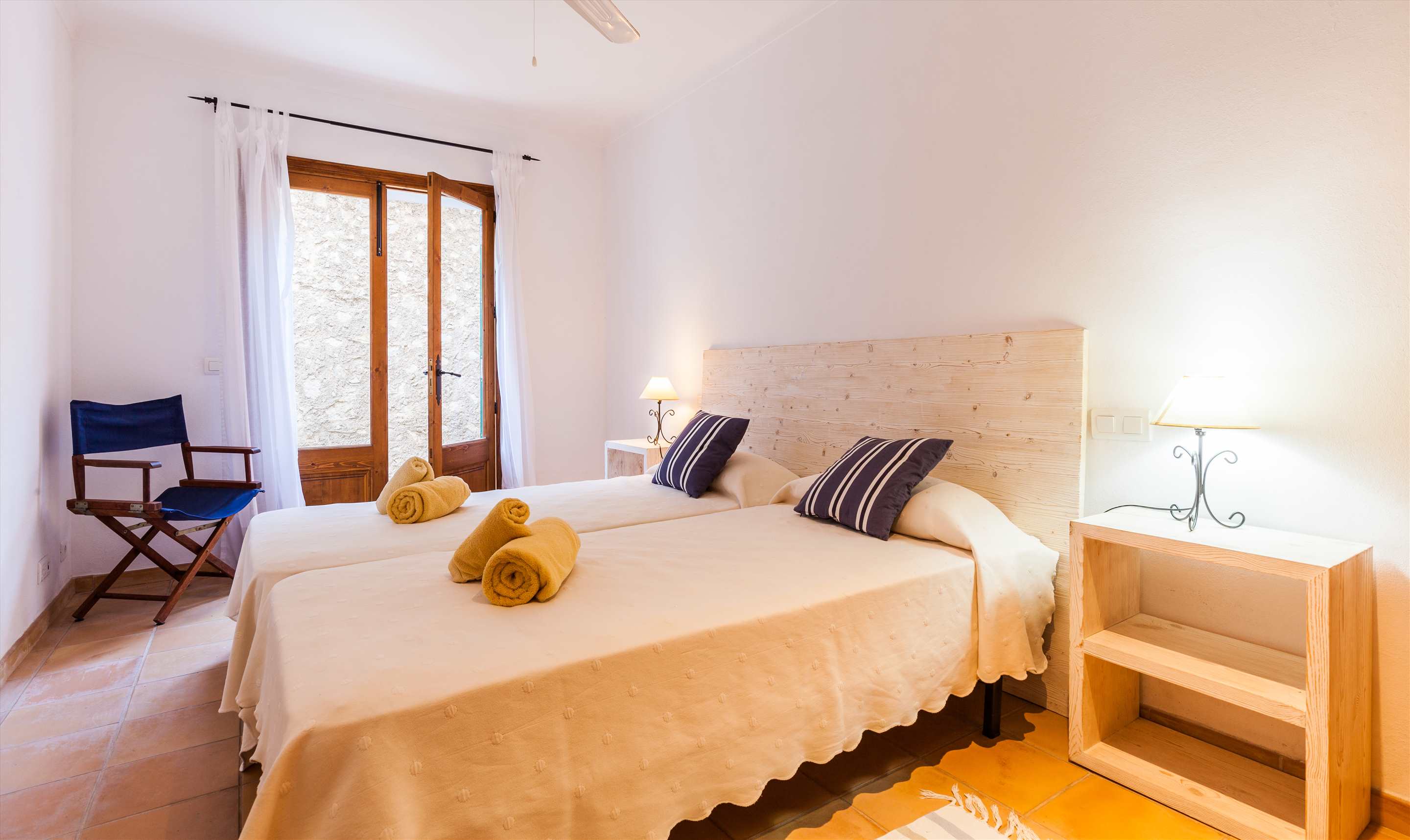 Villa Ca'n Teulada,  Upto 8 persons, 4 bedroom villa in Pollensa & Puerto Pollensa, Majorca Photo #21