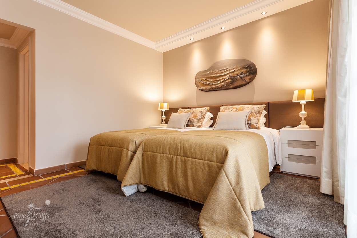 Pine Cliffs Suites, 2 Bedrooms, room only basis, 2 bedroom apartment in Pine Cliffs Resort, Algarve Photo #8