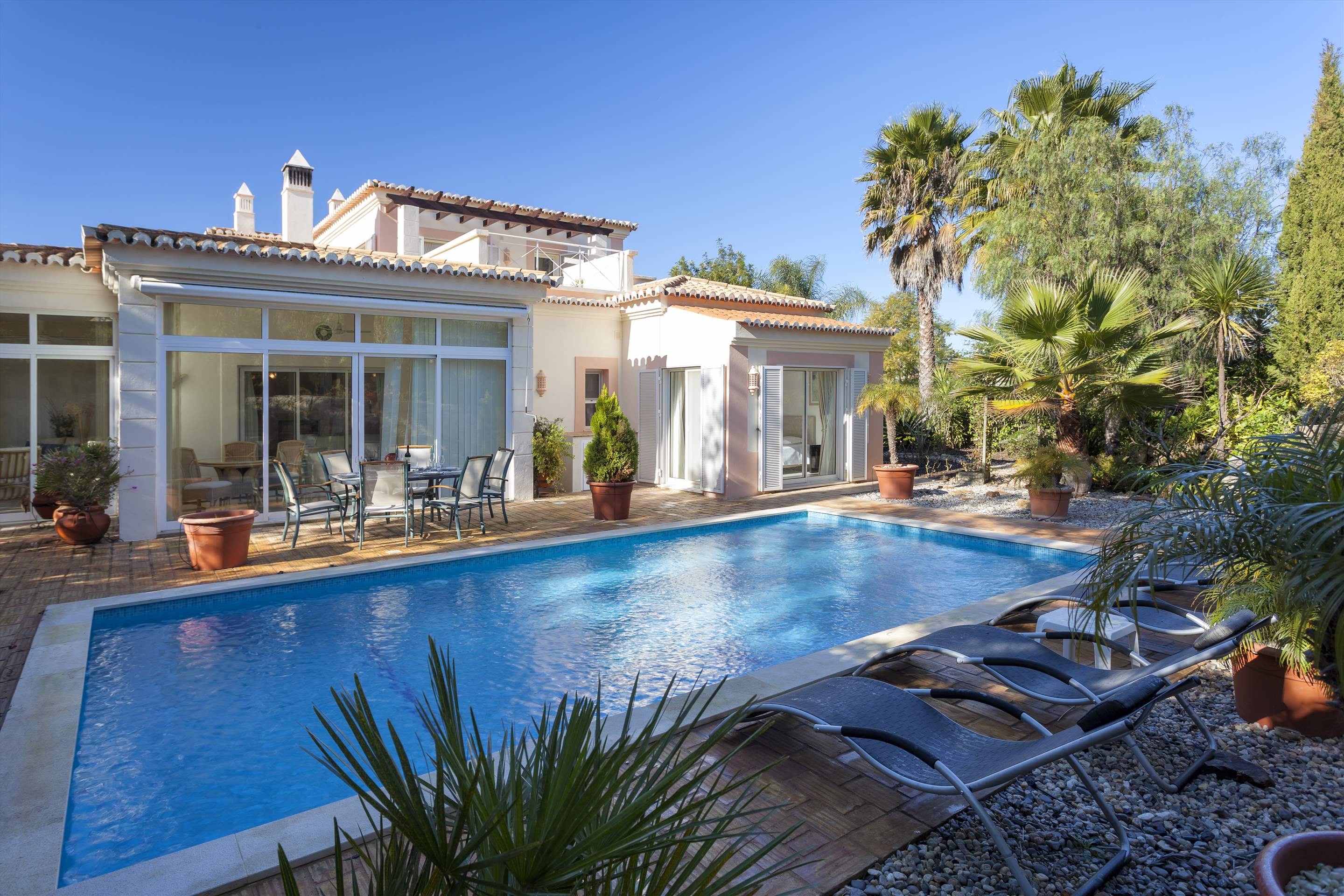Casa Perola, 3 bedroom villa in Carvoeiro Area, Algarve Photo #1