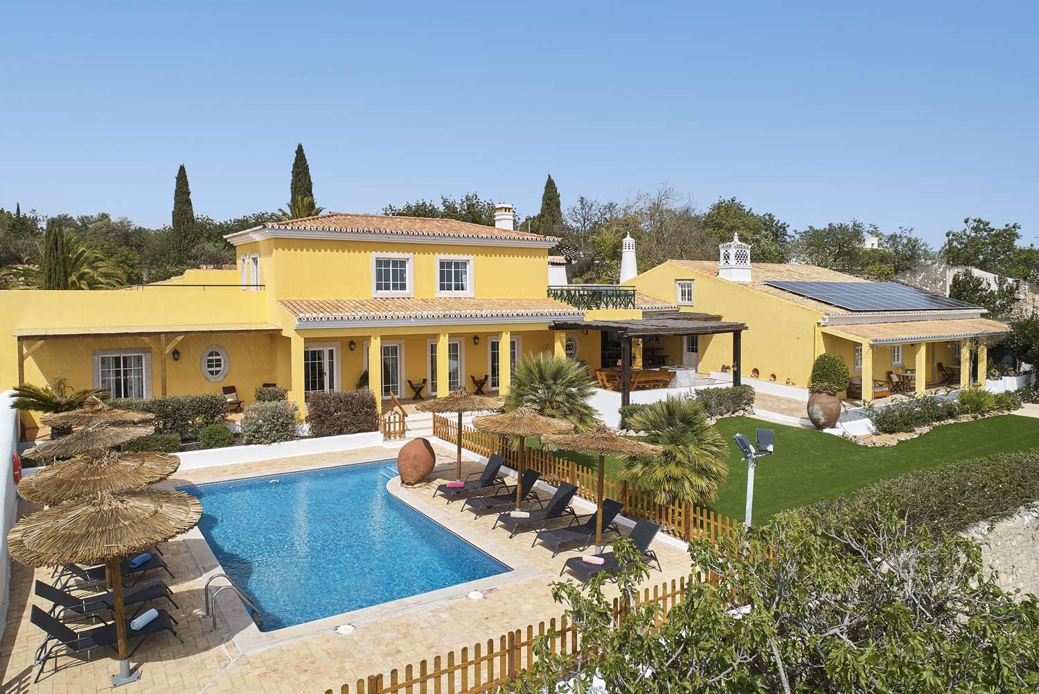 Villa Faustino, 8 bedroom villa in Vilamoura Area, Algarve