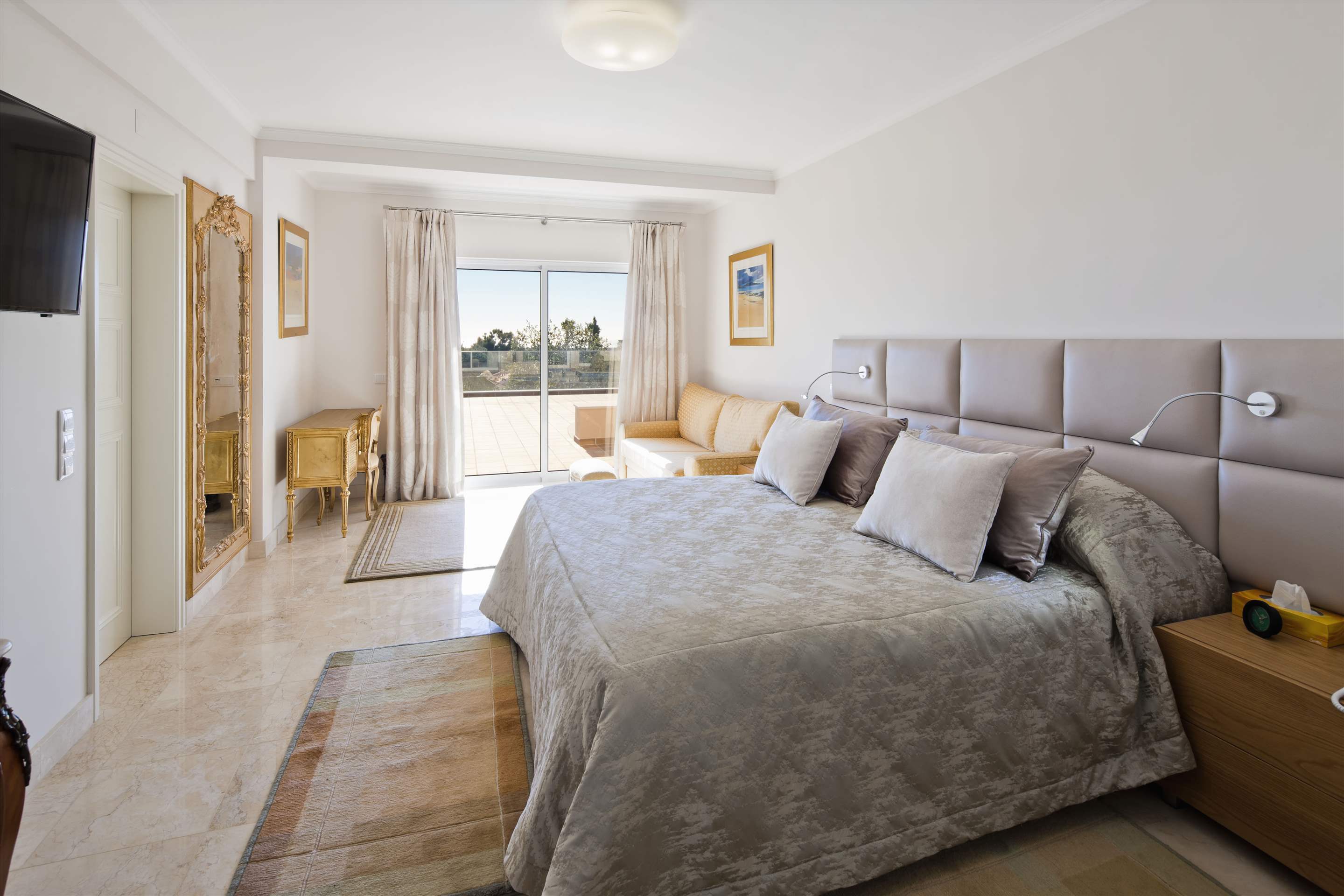 Villa Bellevue, Four Bedroom Rate, 4 bedroom villa in Quinta do Lago, Algarve Photo #22