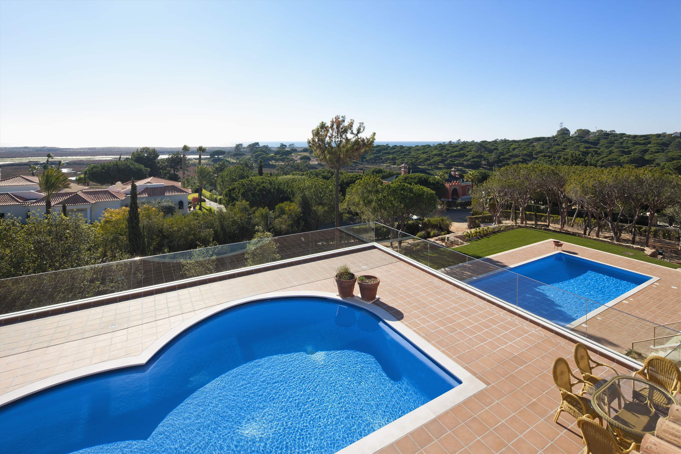 Villa Bellevue, Six Bedroom Rate, 6 bedroom villa in Quinta do Lago, Algarve Photo #4