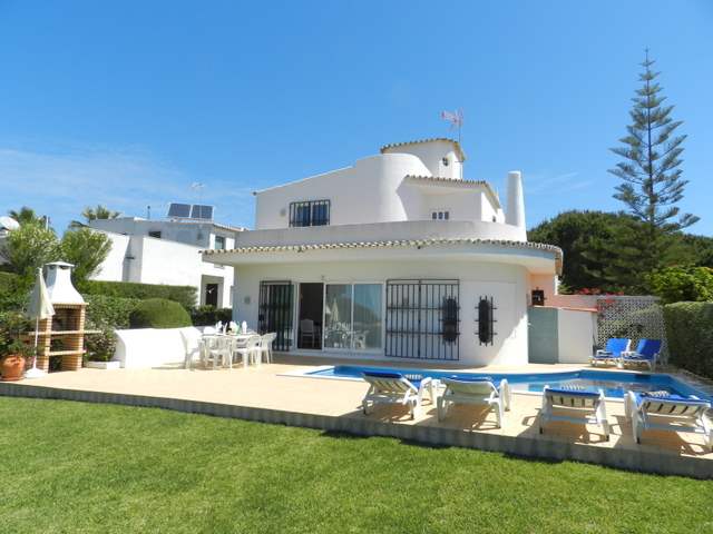 Villa Antalia, 4 bedroom villa in Vilamoura Area, Algarve Photo #1