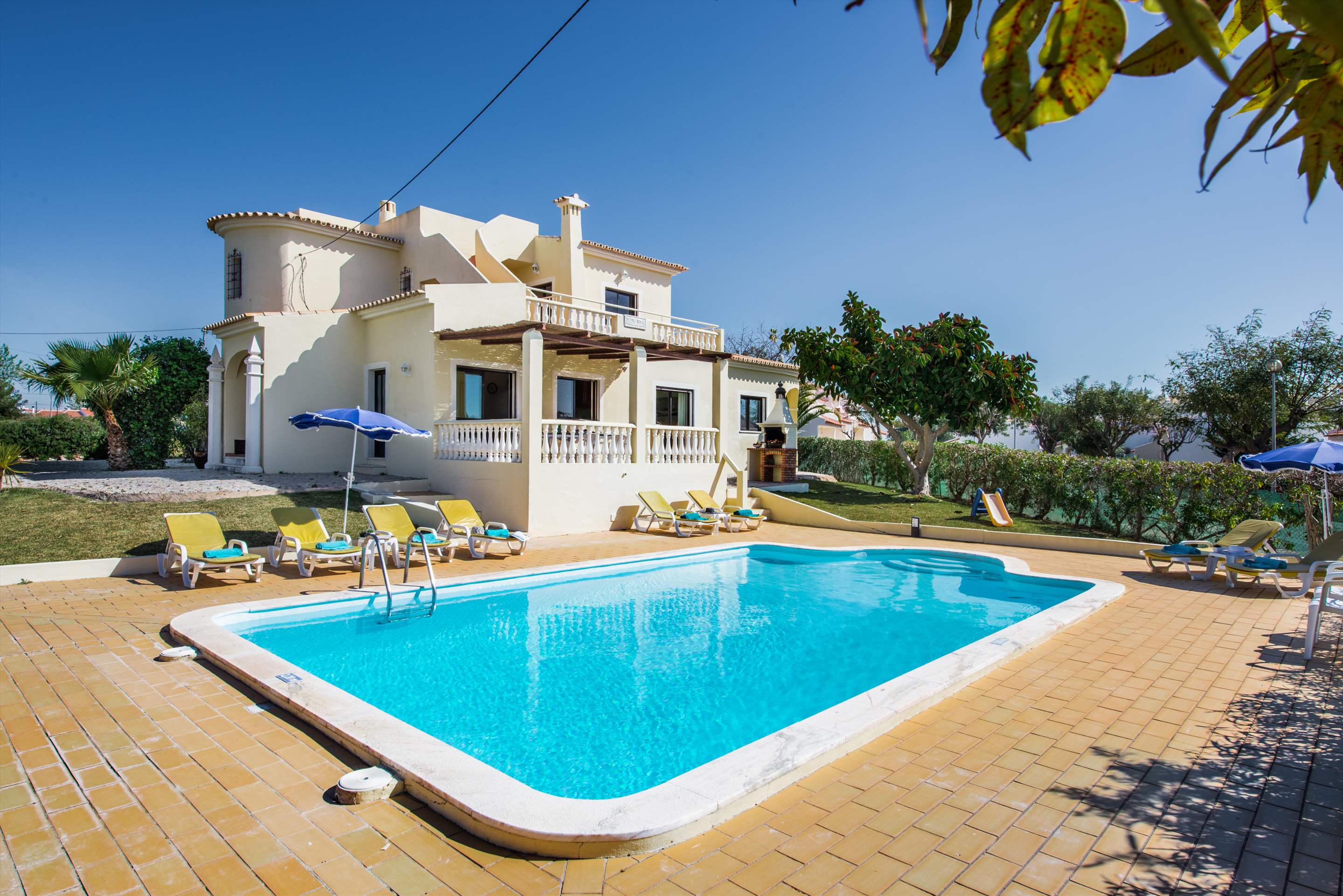 Villa Amendoeira, 7 to 8 persons rate, 4 bedroom villa in Gale, Vale da Parra and Guia, Algarve Photo #1