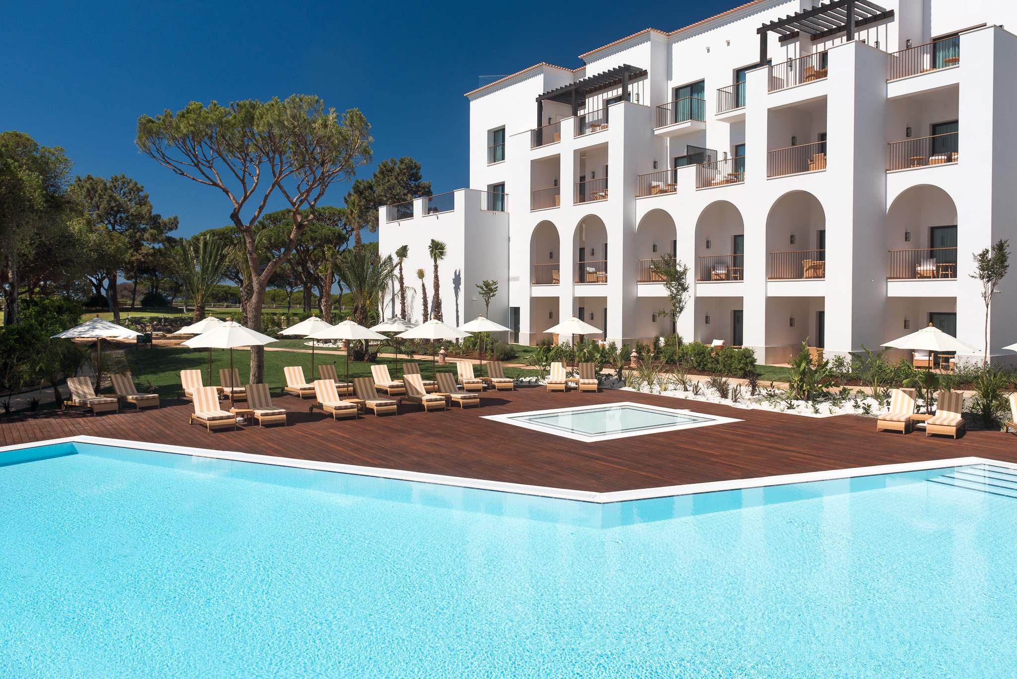 Pine Cliffs Ocean Suites, Junior Ocean Suite, Resort View, 1 bedroom apartment in Pine Cliffs Resort, Algarve
