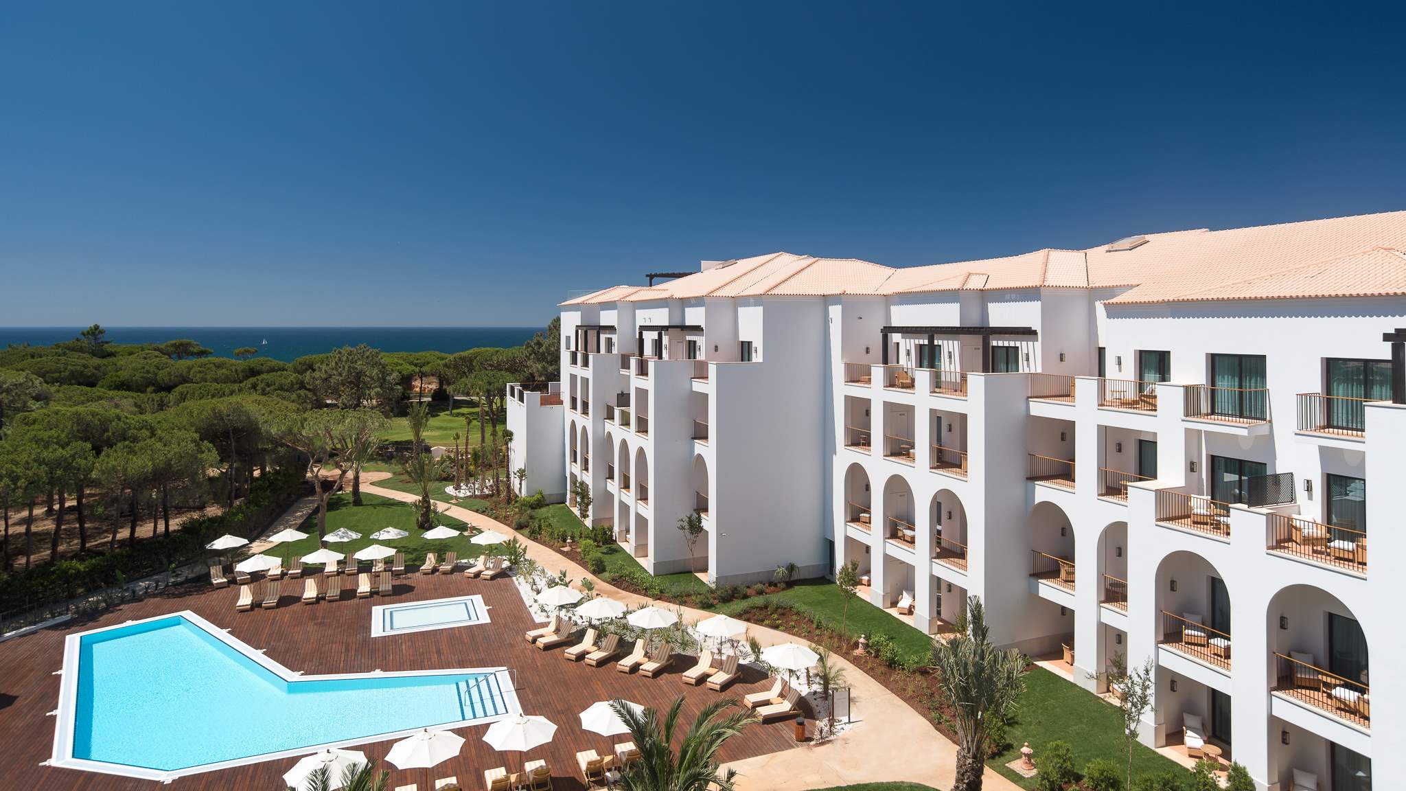 Pine Cliffs Ocean Suites, Junior Ocean Suite, Resort View, 1 bedroom apartment in Pine Cliffs Resort, Algarve Photo #11