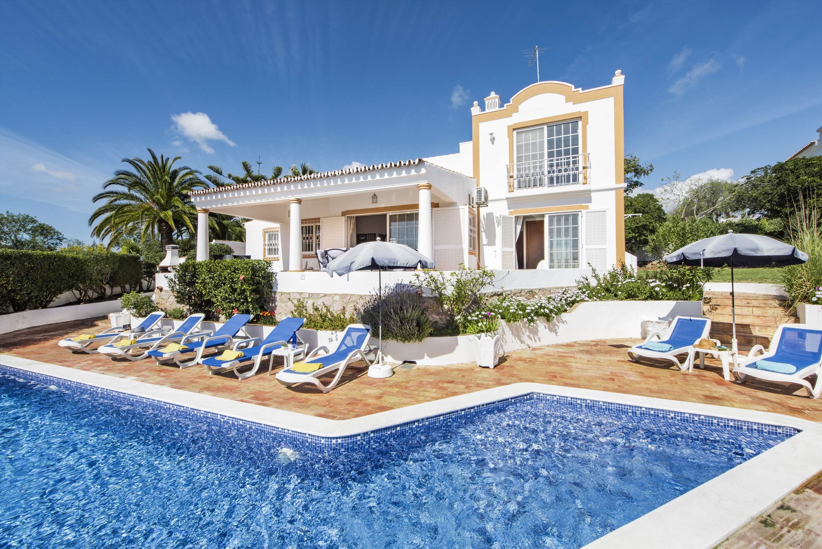 Villa Buganvilia, 3 bedroom villa in Gale, Vale da Parra and Guia, Algarve Photo #1