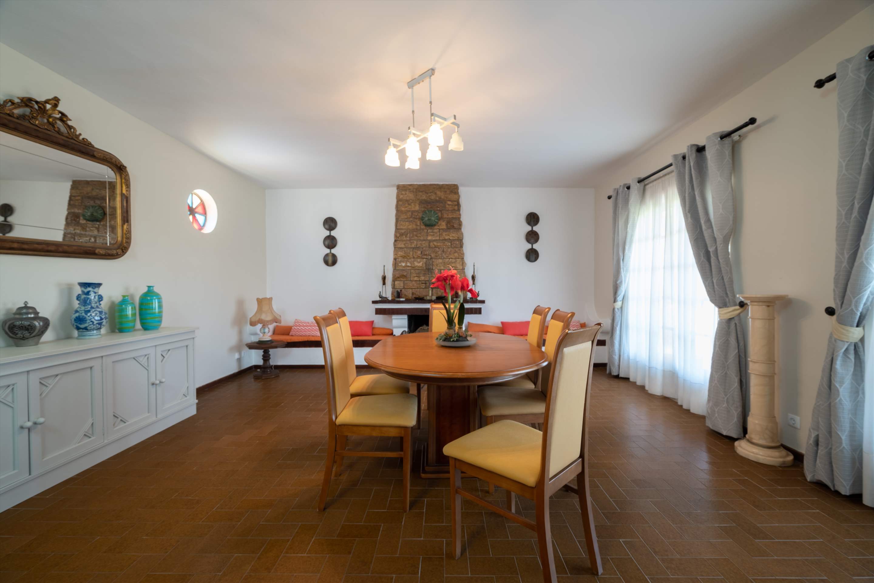 Vivenda Joao Pedro, 4 bedroom villa in Carvoeiro Area, Algarve Photo #5