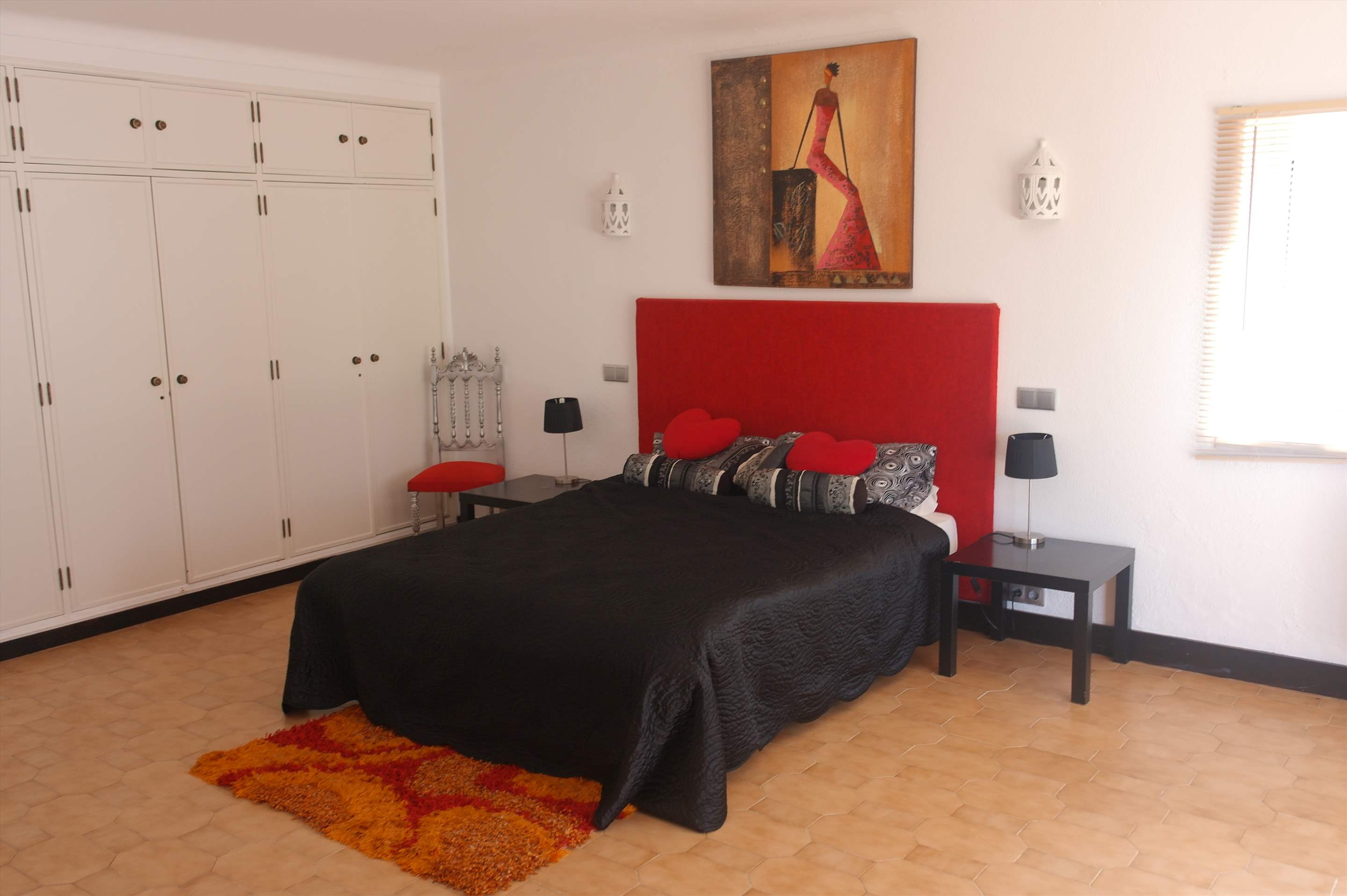 Casa Carioca, 6 bedroom villa in Carvoeiro Area, Algarve Photo #14