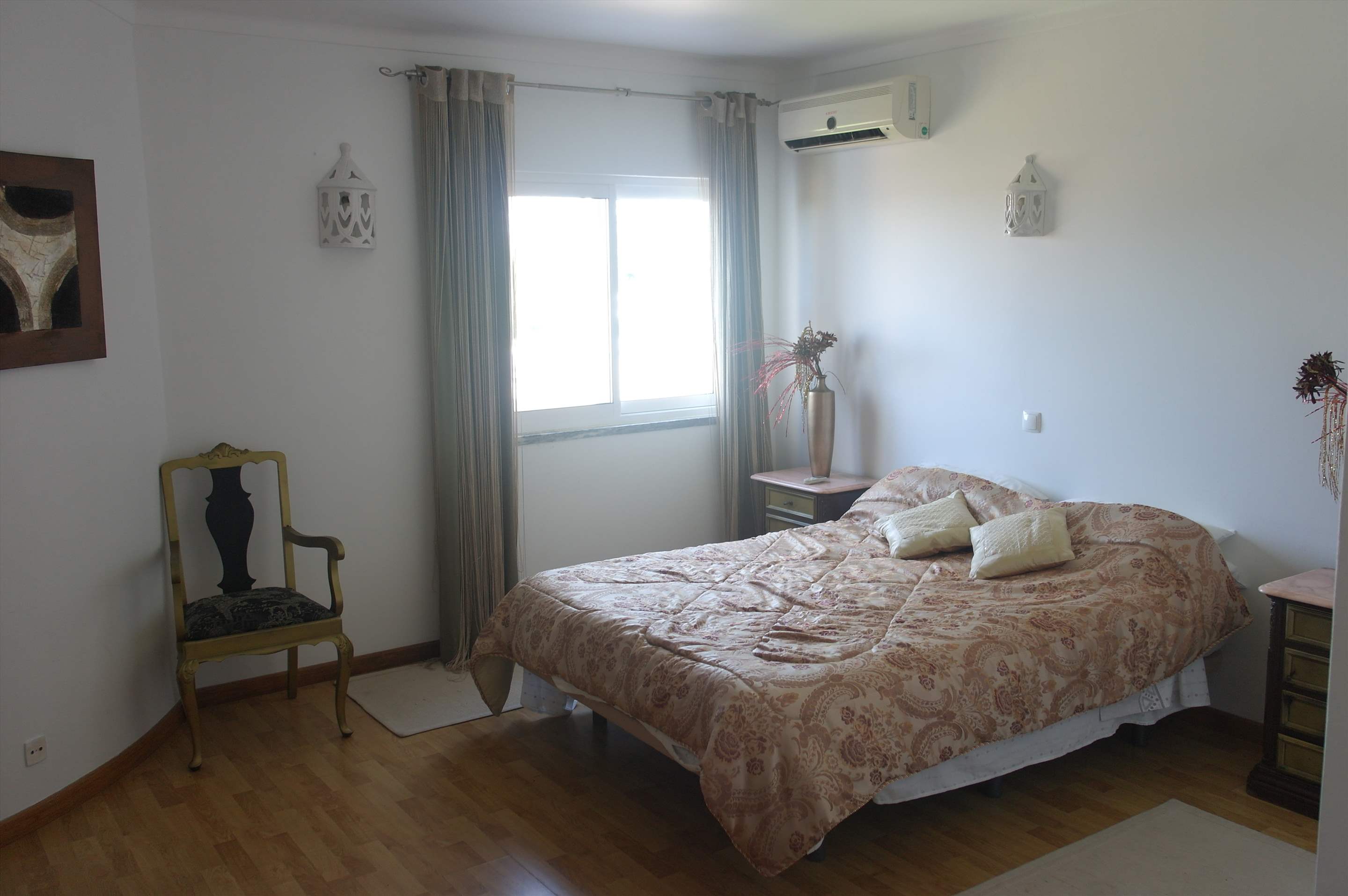 Casa Carioca, 6 bedroom villa in Carvoeiro Area, Algarve Photo #19