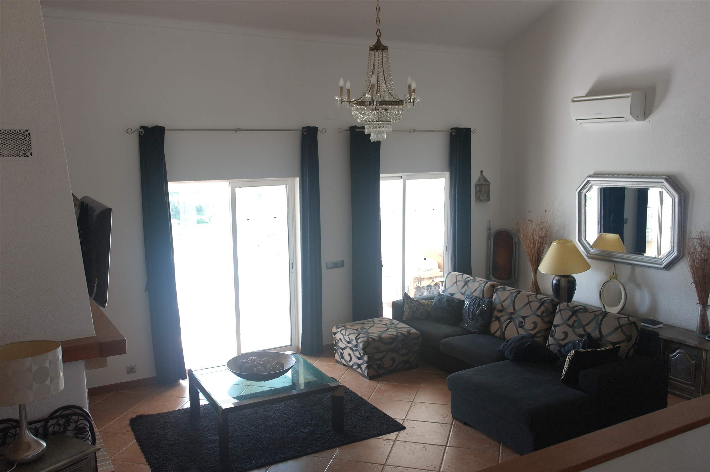 Casa Carioca, 6 bedroom villa in Carvoeiro Area, Algarve Photo #5